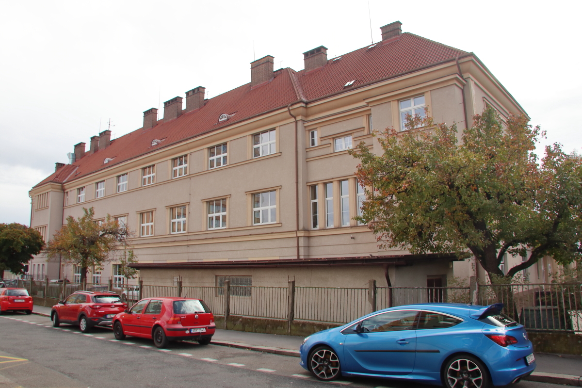 ZŠ a MŠ Jarov foto 3