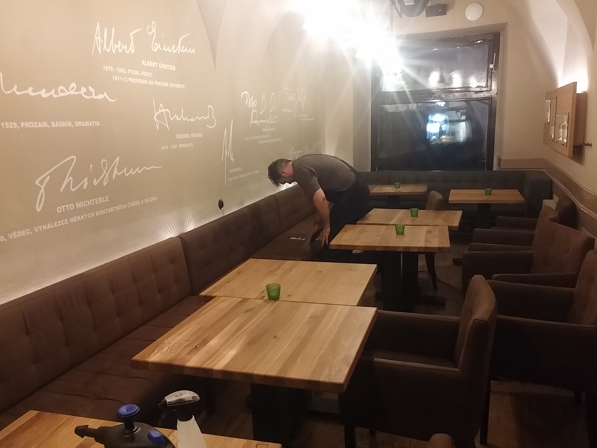 Boček - čištění koberců a sedaček foto 3