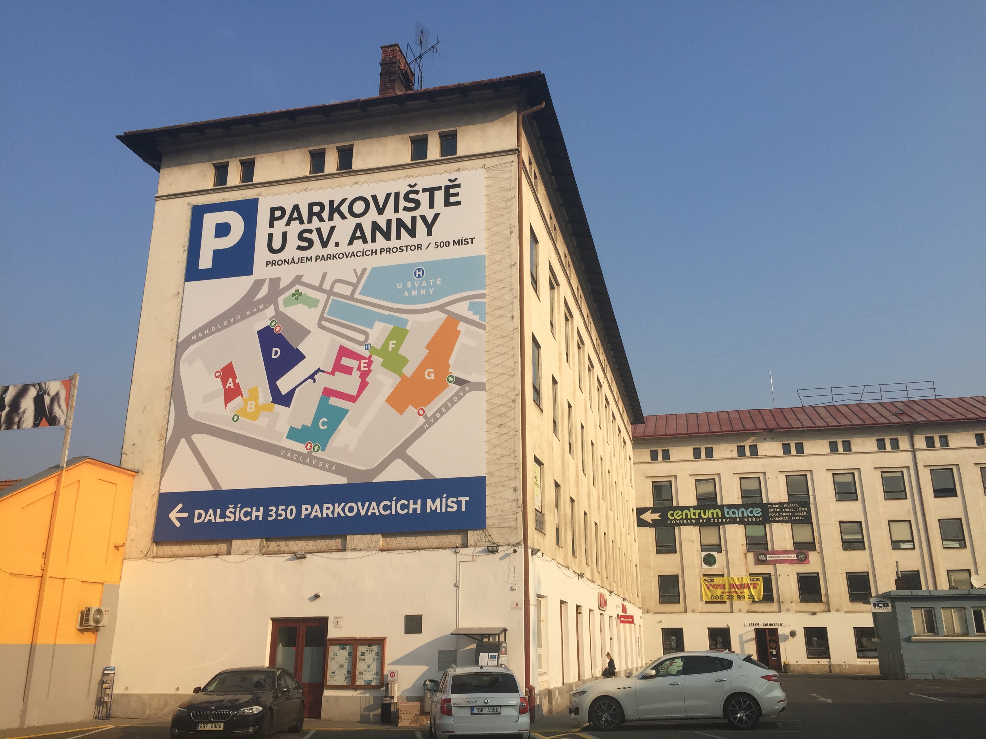 Parkoviště u svaté Anny foto 2