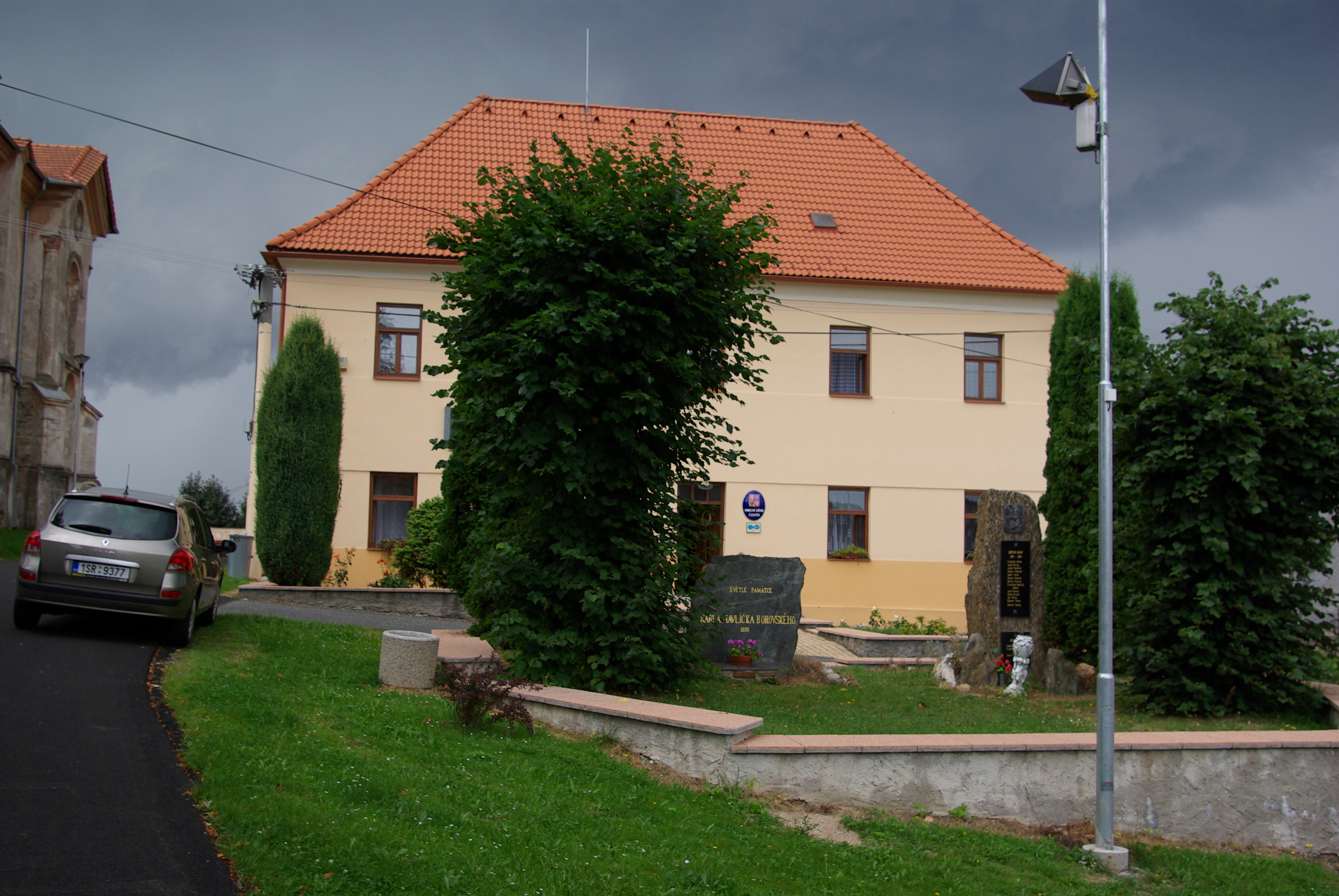 Čestín - obecní úřad foto 3
