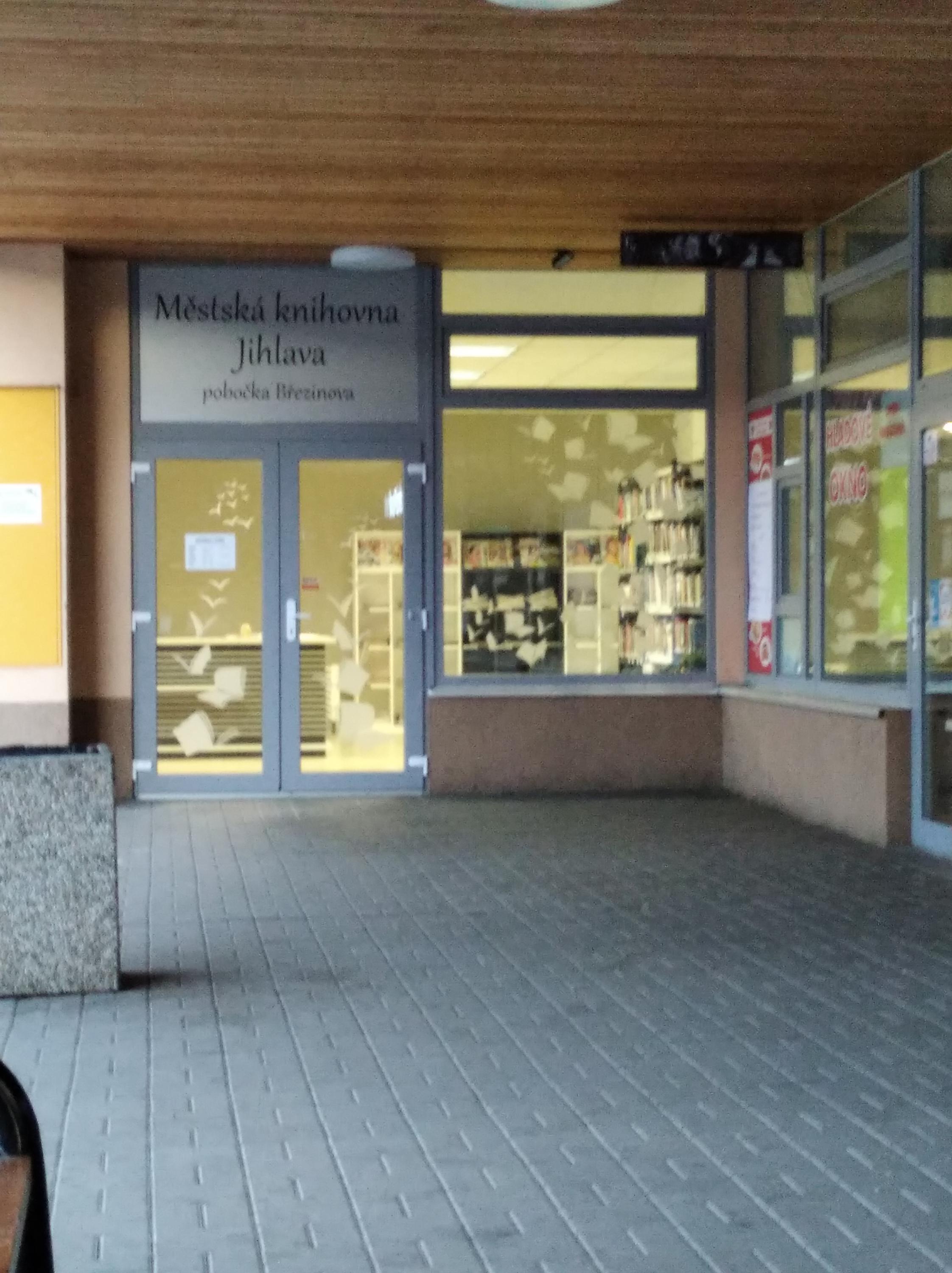 Městská knihovna Jihlava, pobočka Březinova foto 2