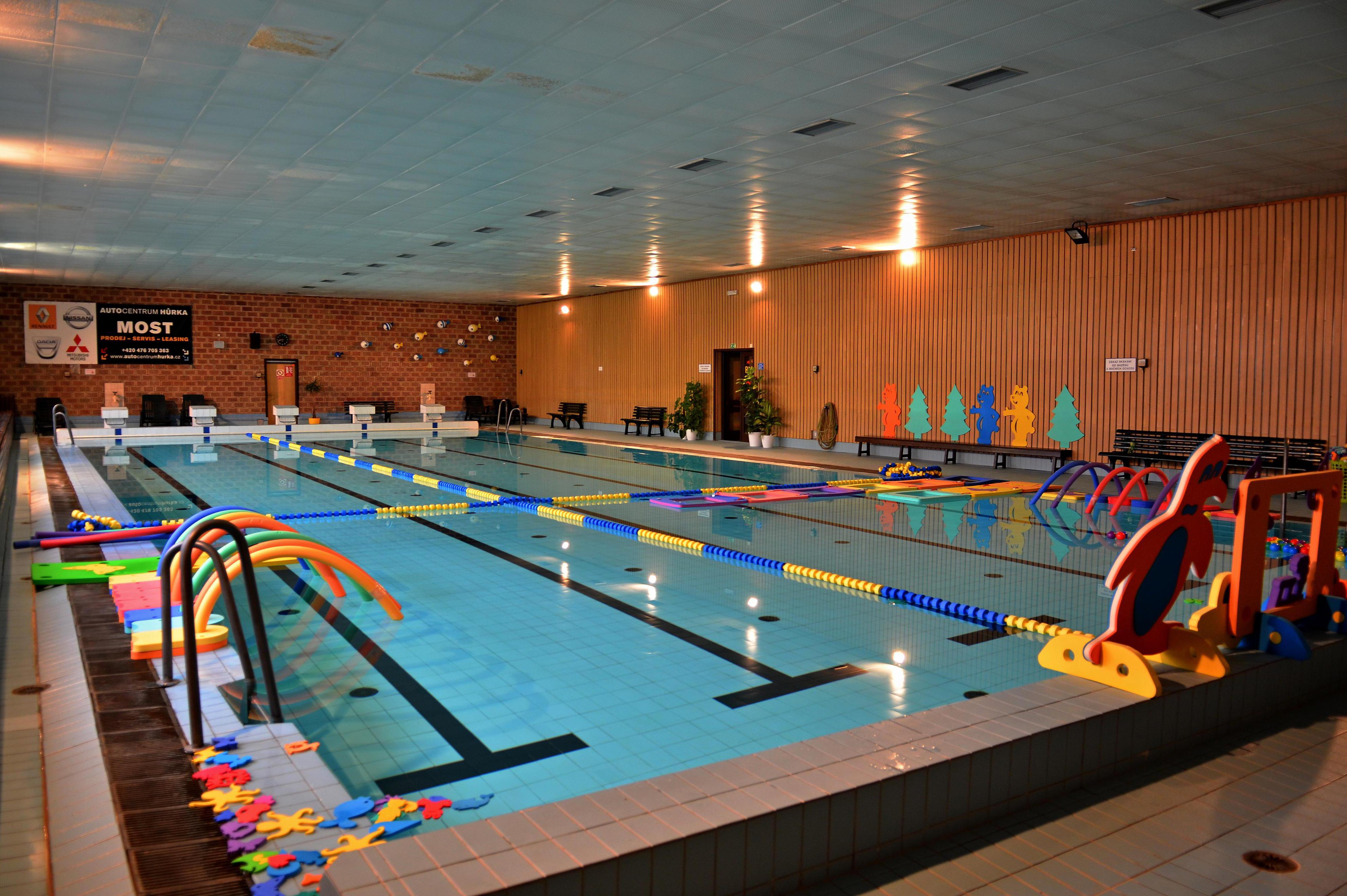 Plavecký areál Postoloprty