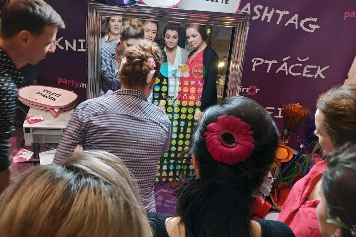 Party mirror, s.r.o.