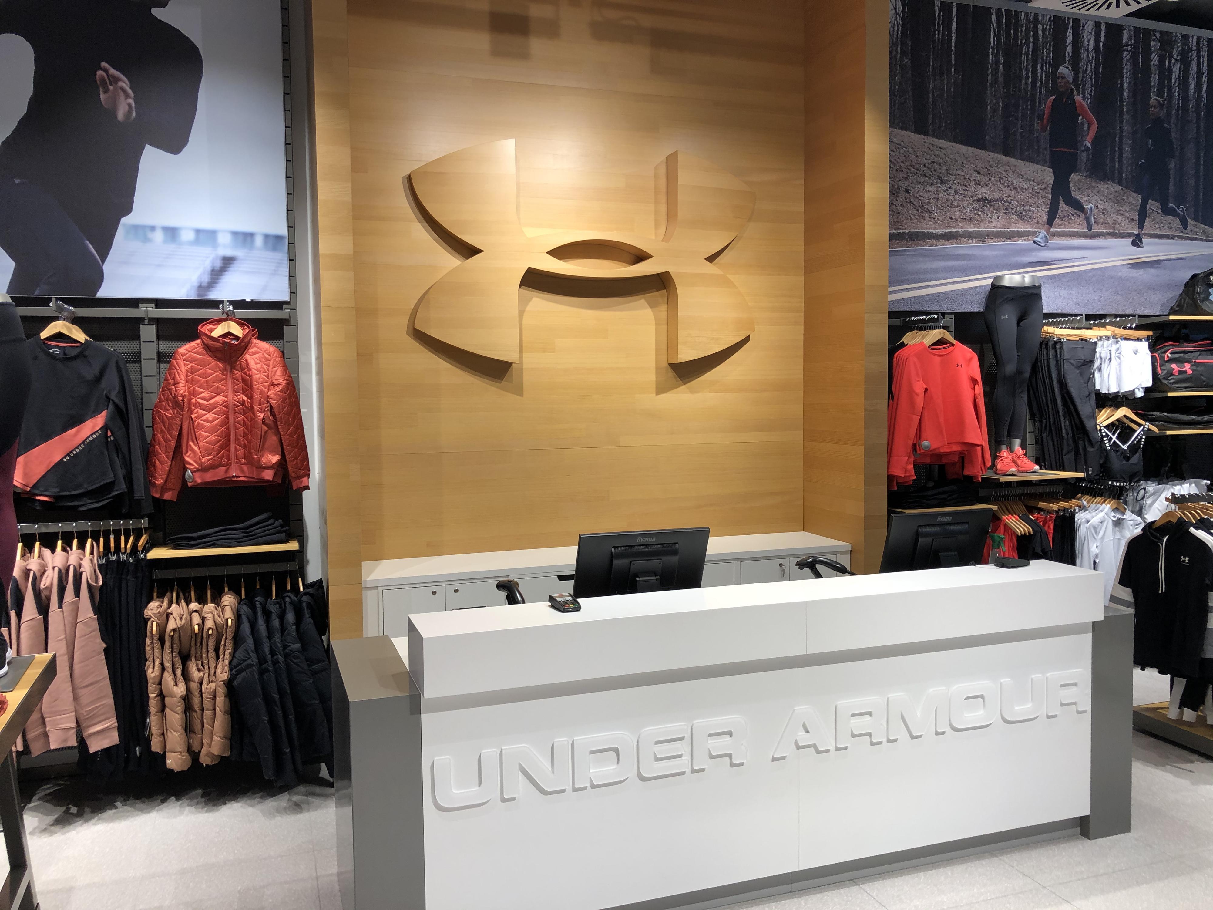 Under Armour Brand House foto 5