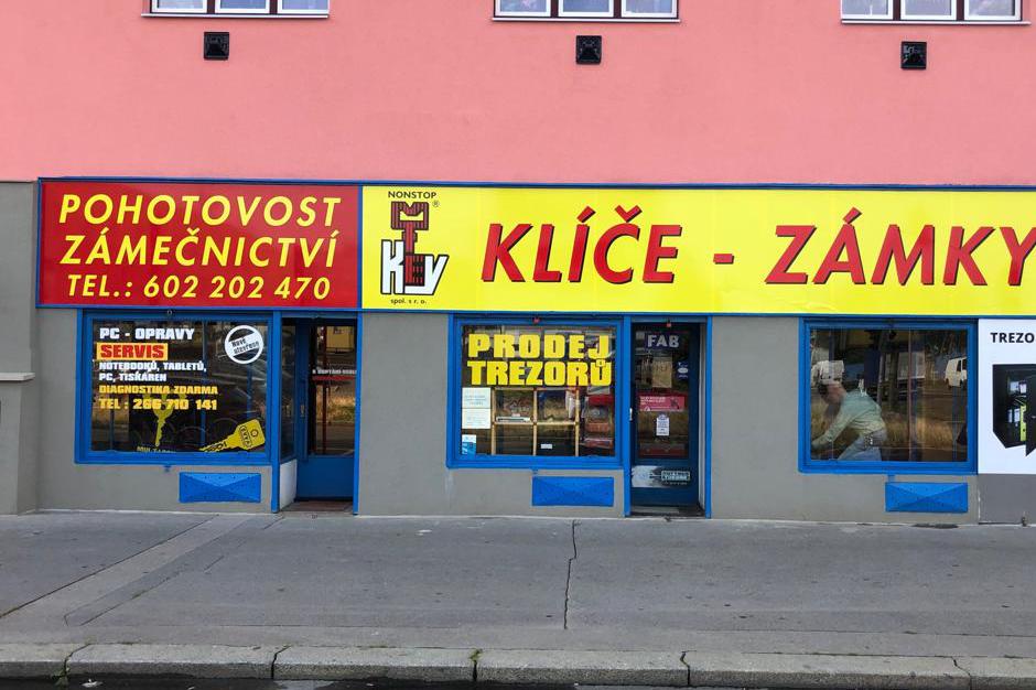 Otevíráme zabouch. Auta, opravy, servis autoklíčů.
