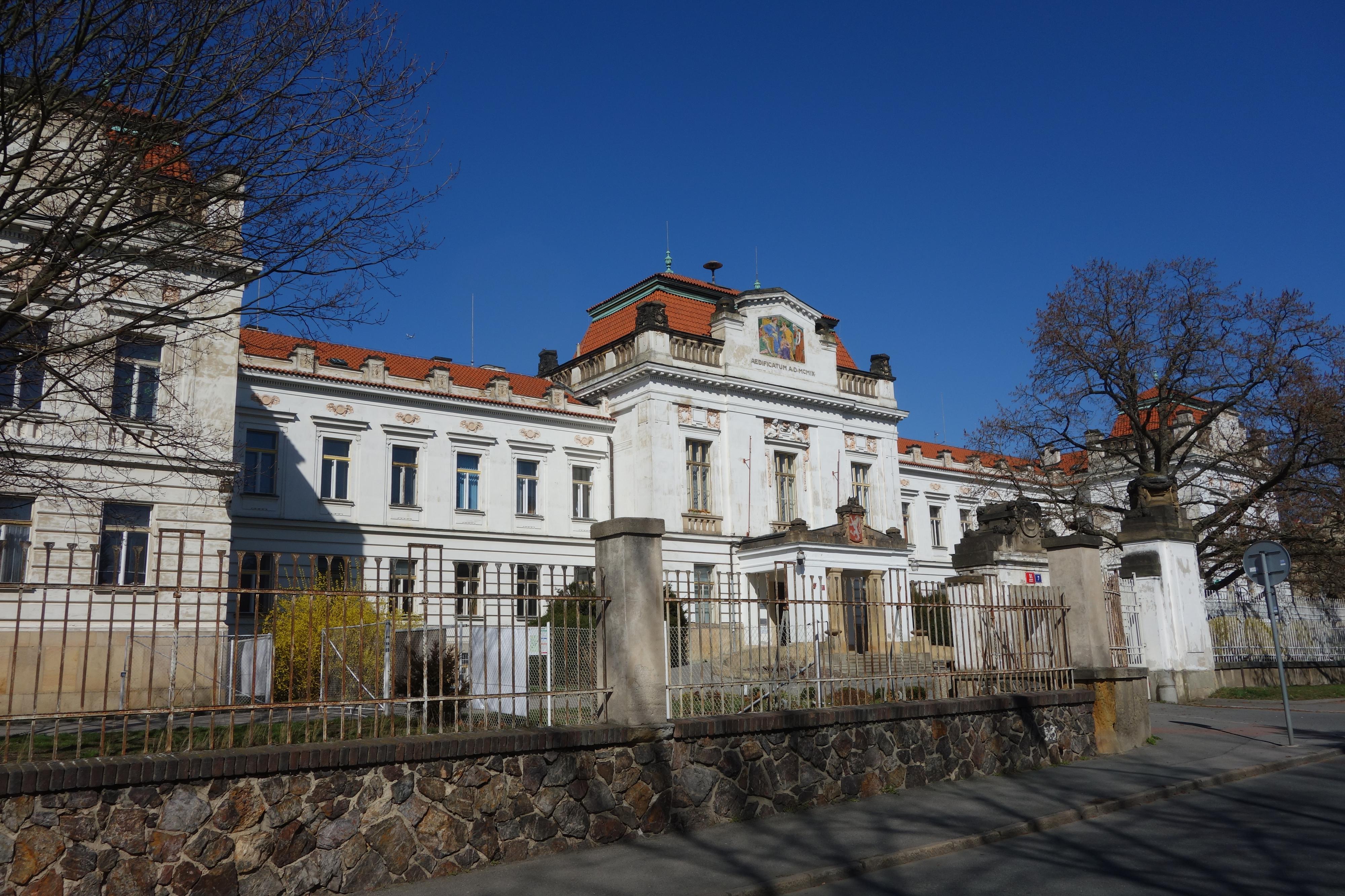 Psychiatrická nemocnice Bohnice - lékárna foto 3