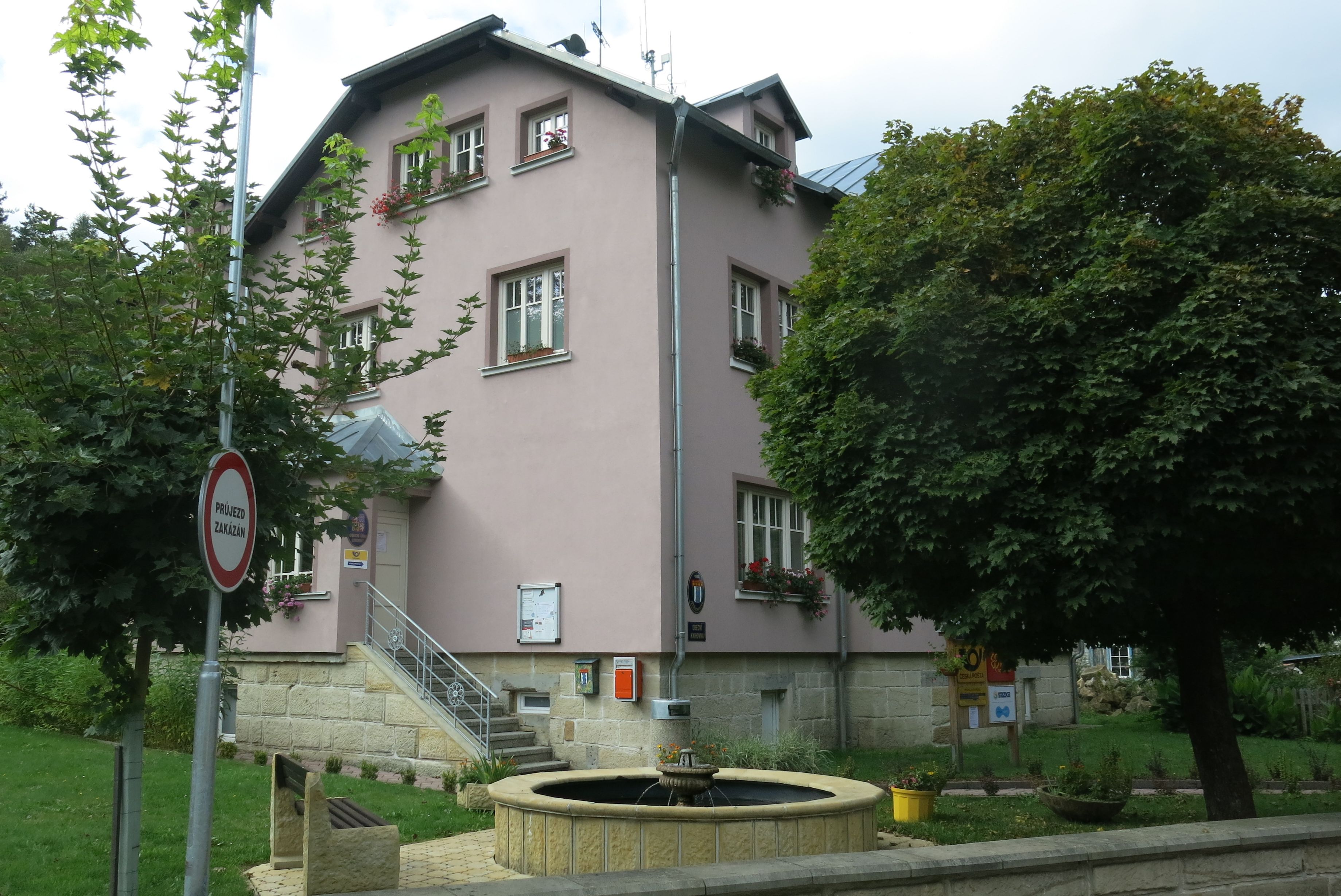 Jetřichovice - obecní úřad foto 6