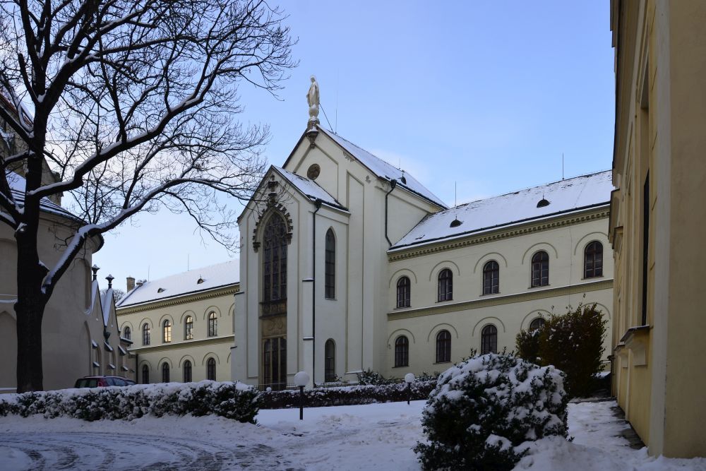 Arcibiskupské gymnázium v Kroměříži foto 3