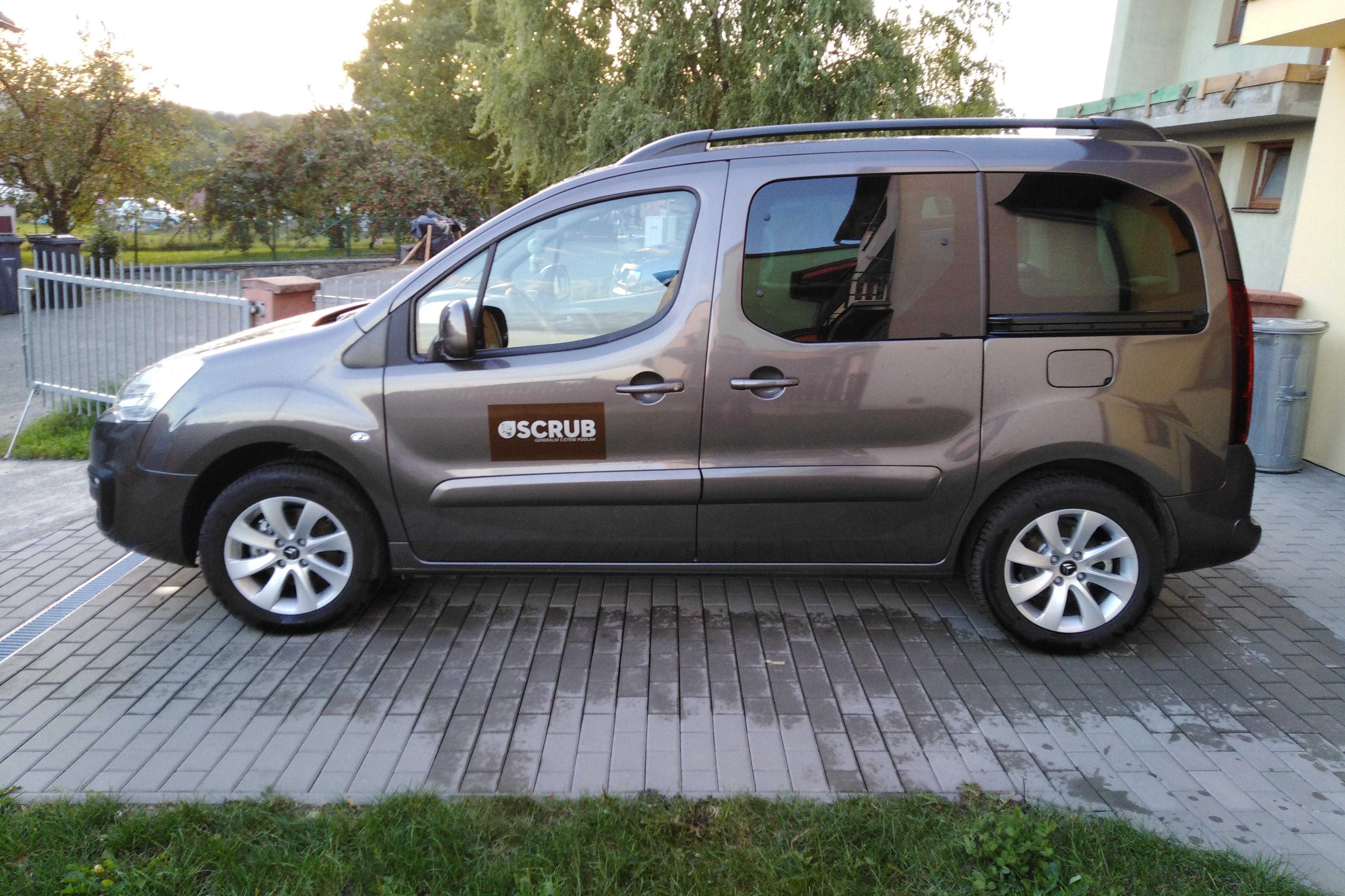 SCRUB - čištění podlah