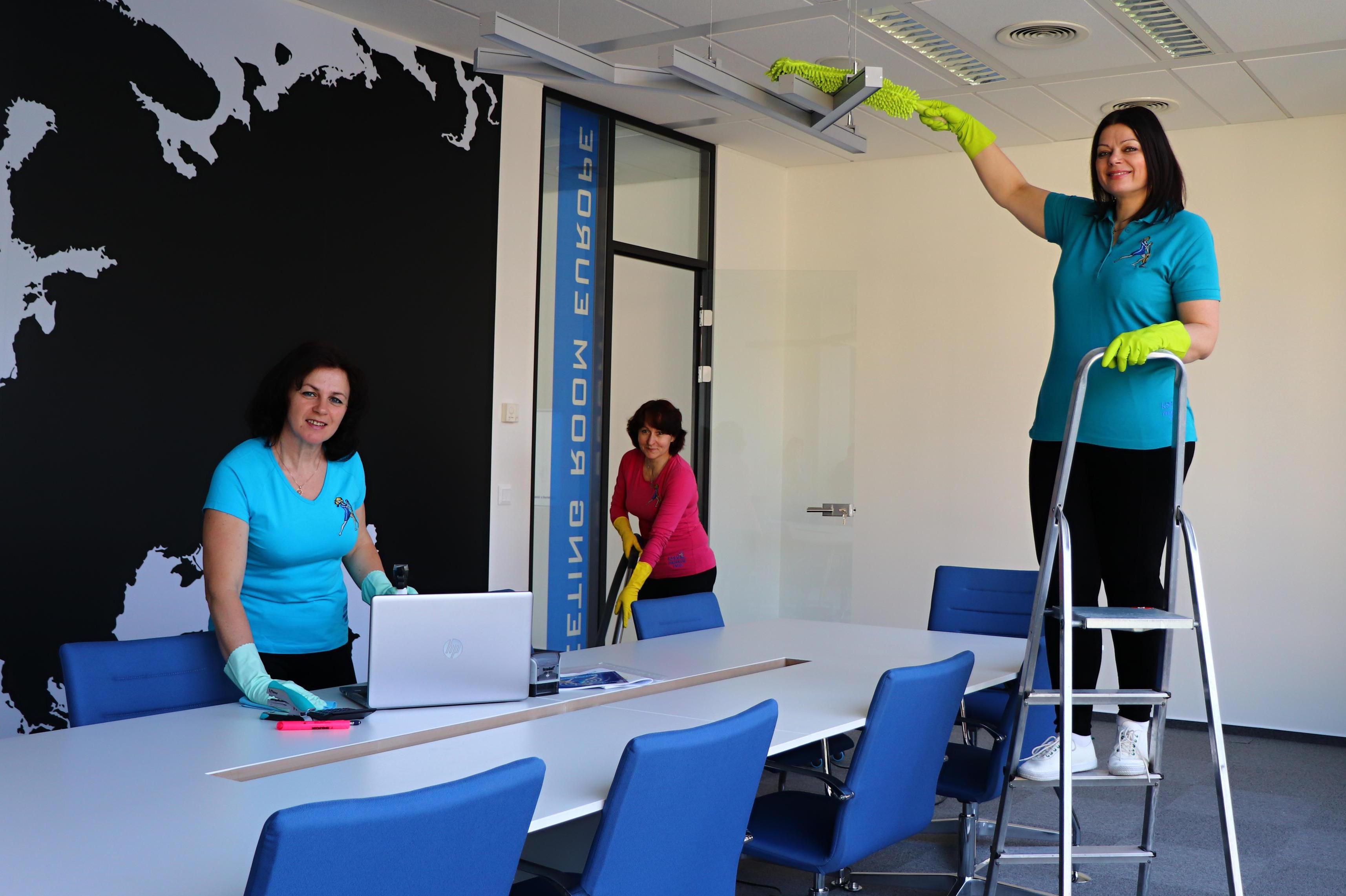 KSENA s.r.o. - PERFEKTNÍ ÚKLID