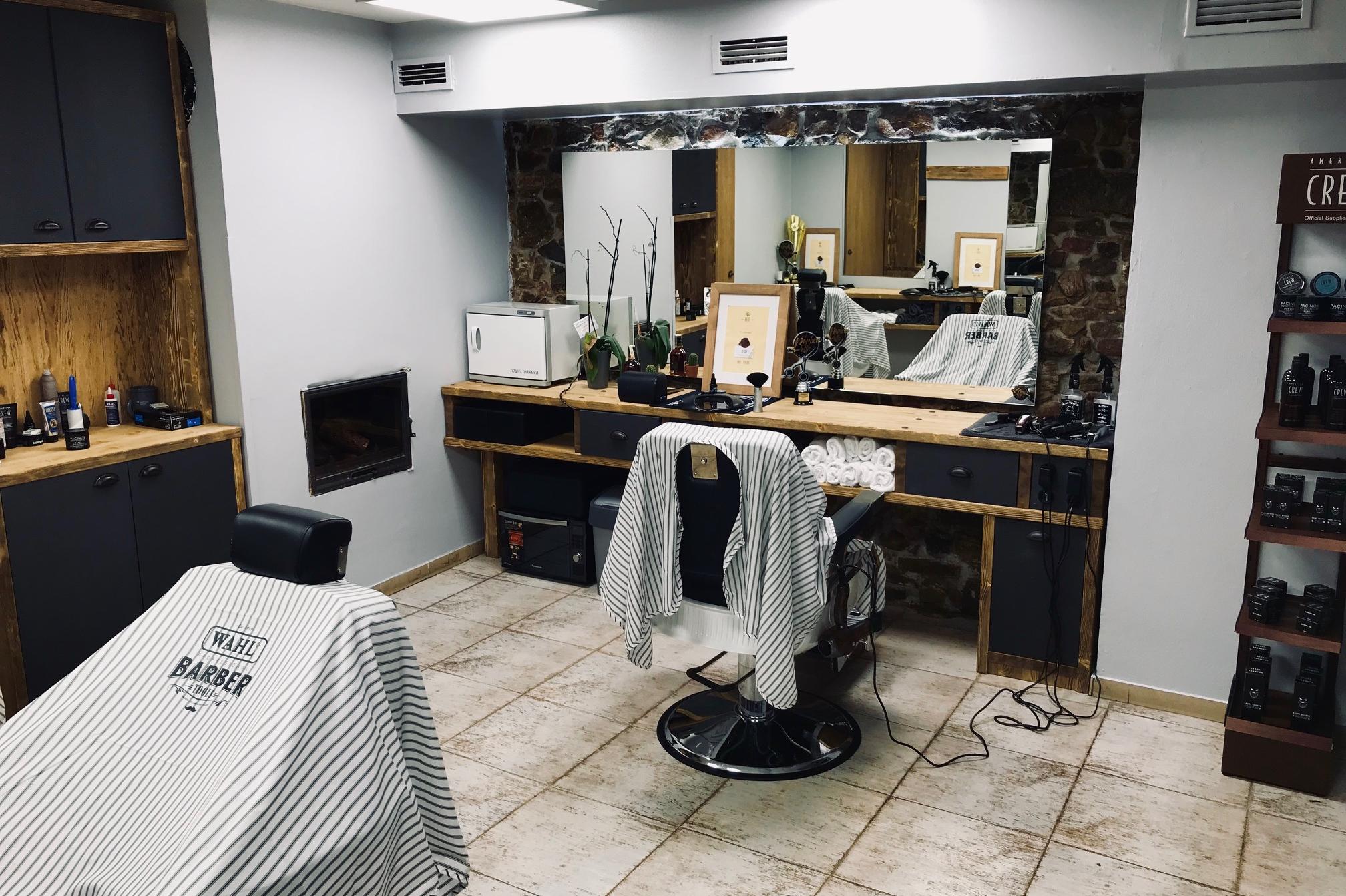 REST barbershop & bar