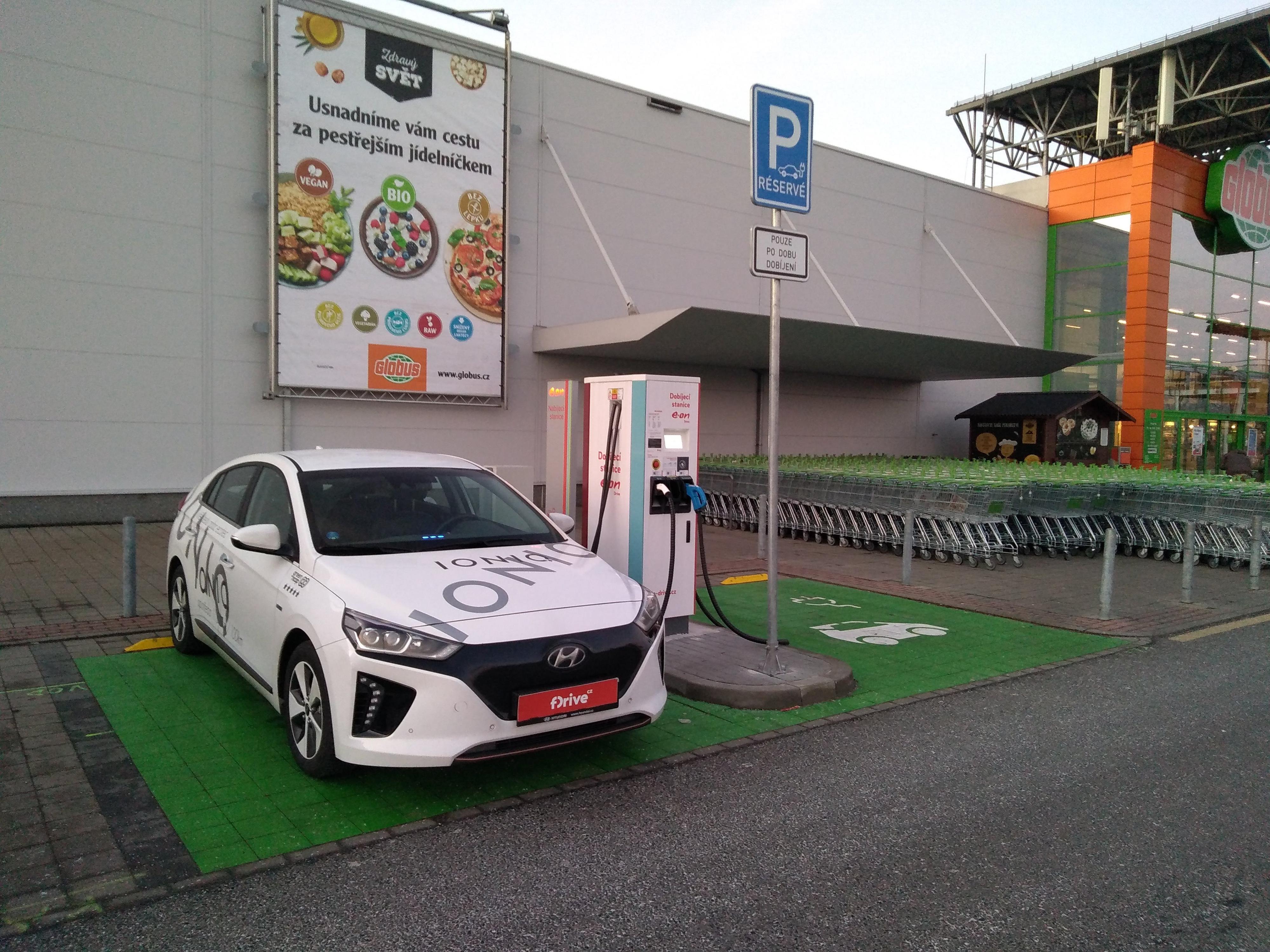 Dobíjecí stanice E.ON Drive