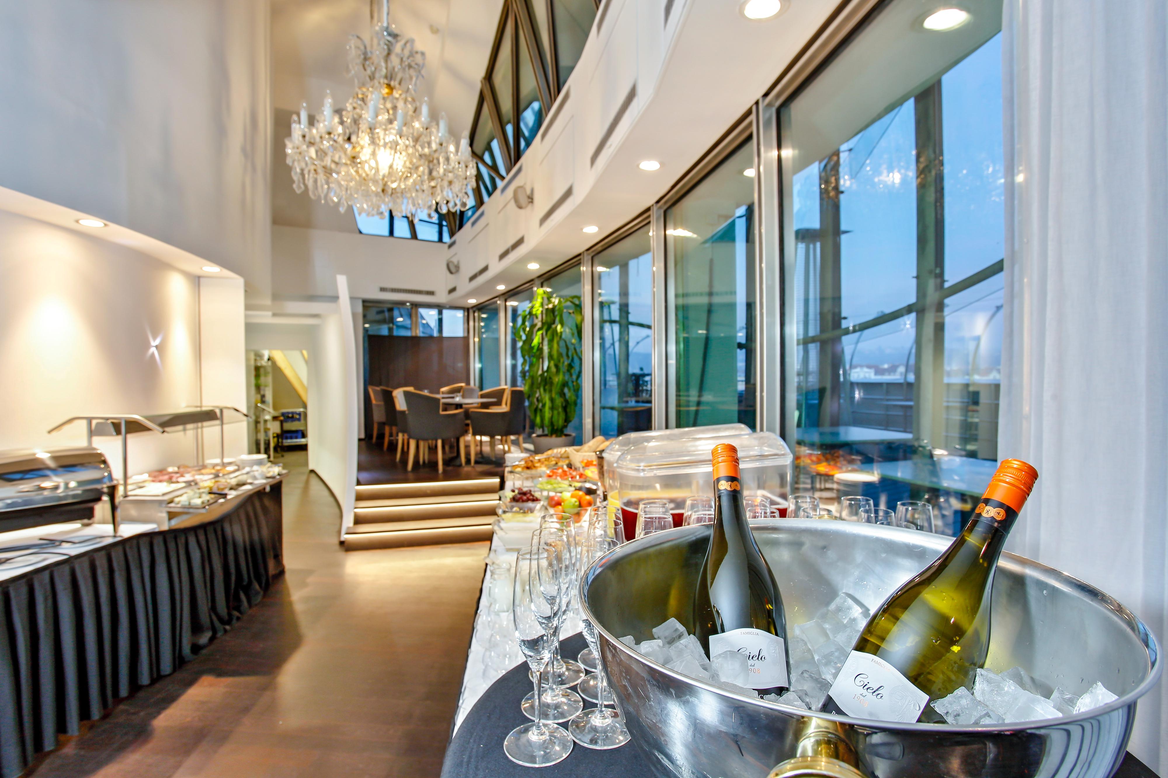 Dancing House – Tančící dům hotel foto 2