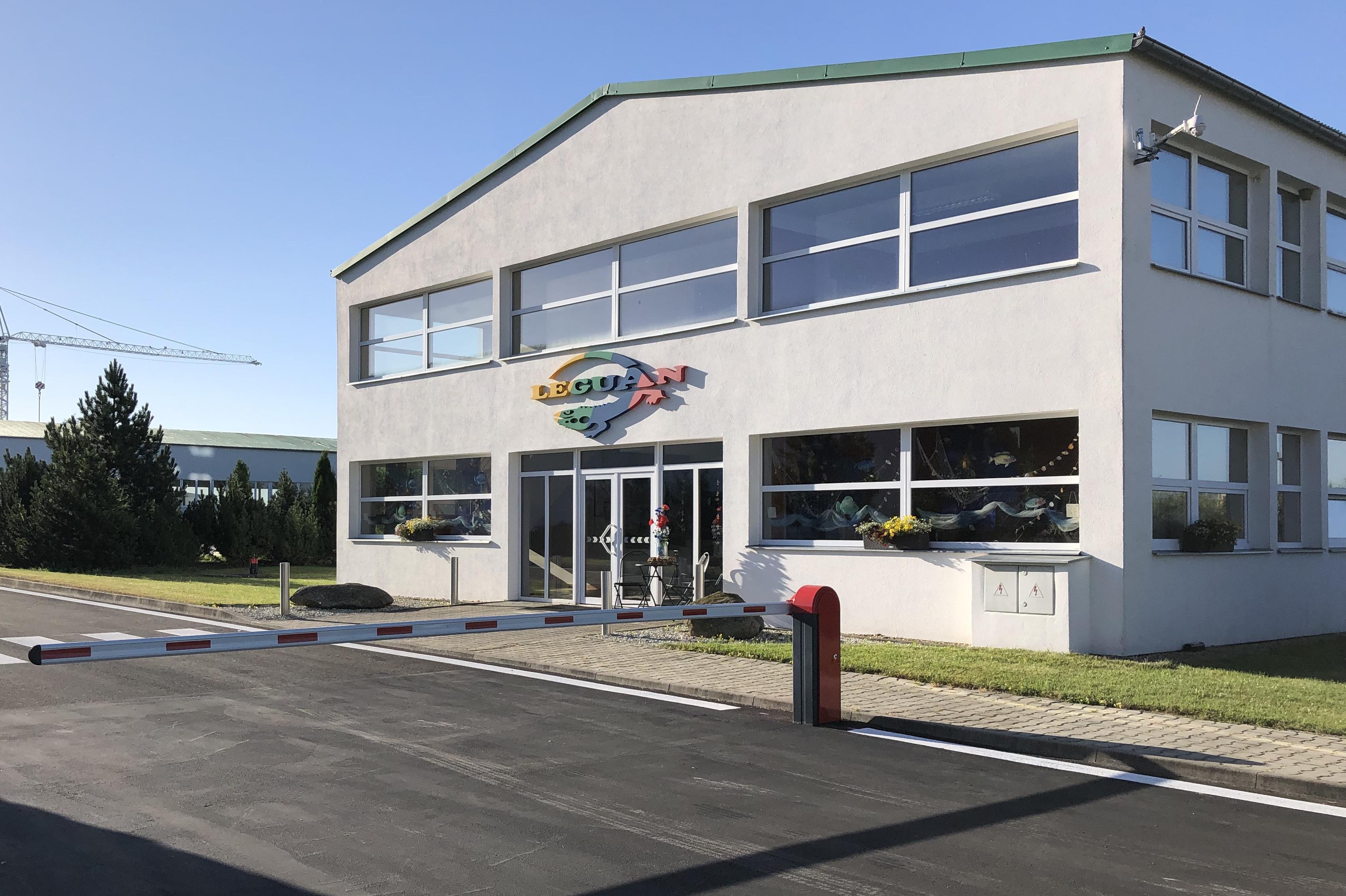 LEGUAN POVRCHOVÉ ÚPRAVY s.r.o.