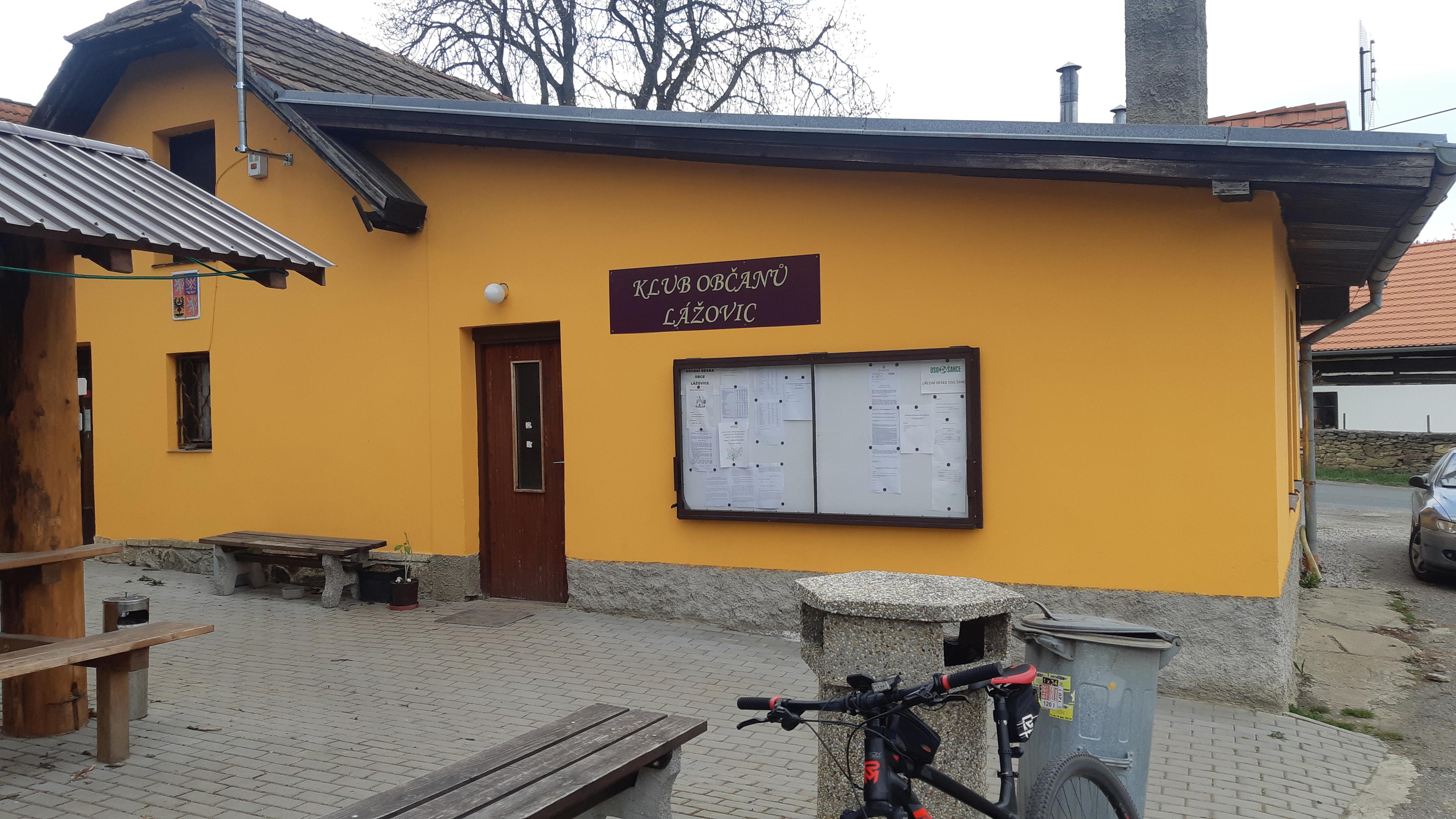 Lážovice - obecní úřad foto 1