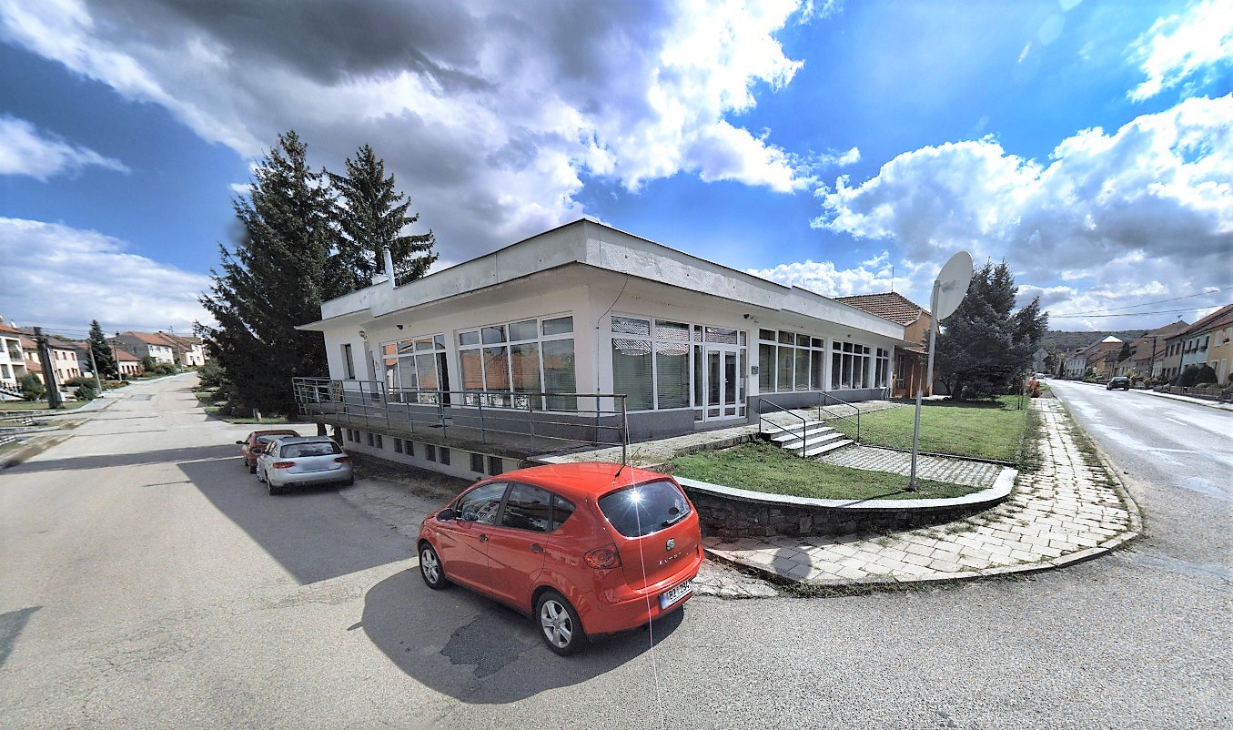 Prodejna a půjčovna pianin foto 2