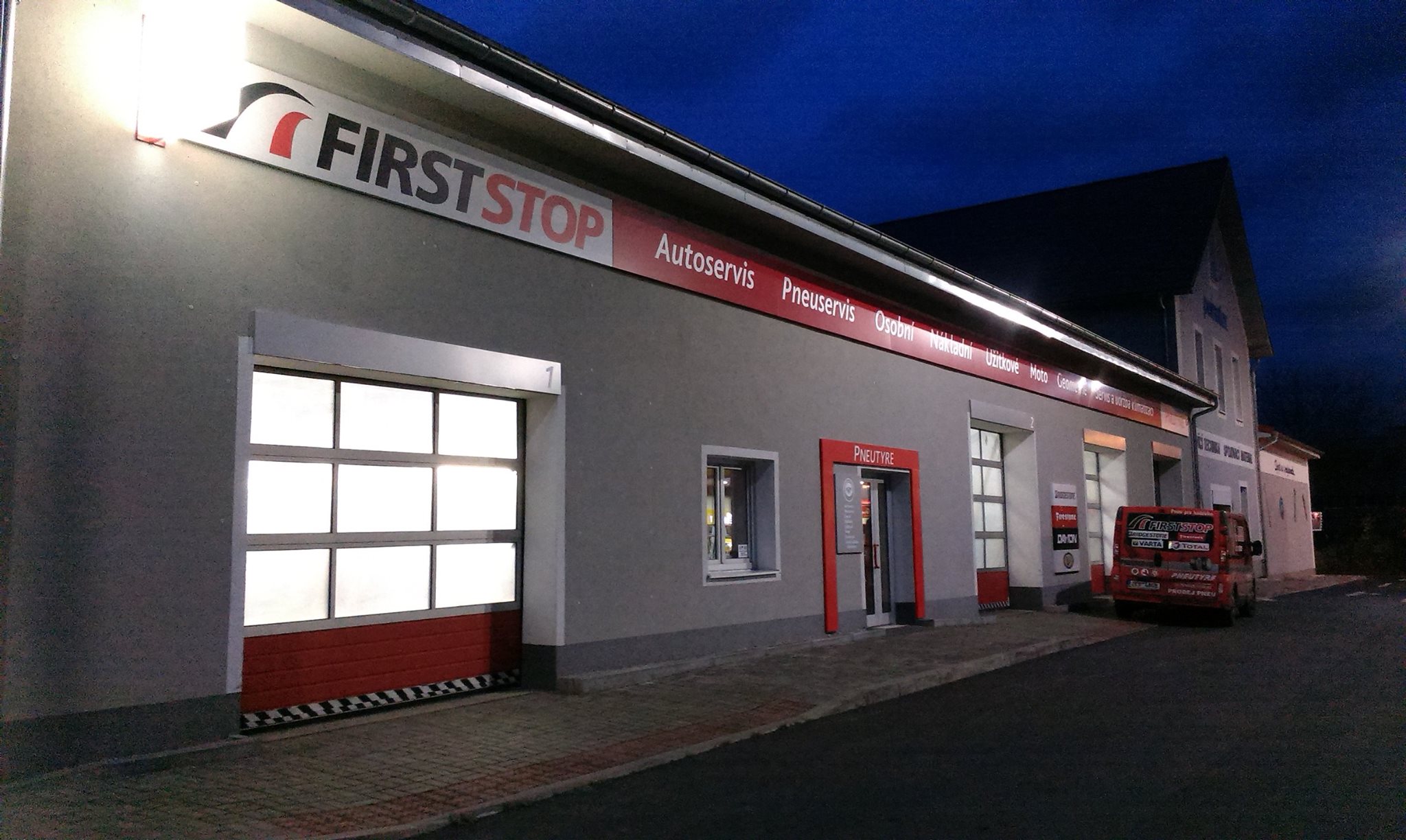 Firststop - Pneutyre s.r.o. AUTOSERVIS-PNEUSERVIS foto 5