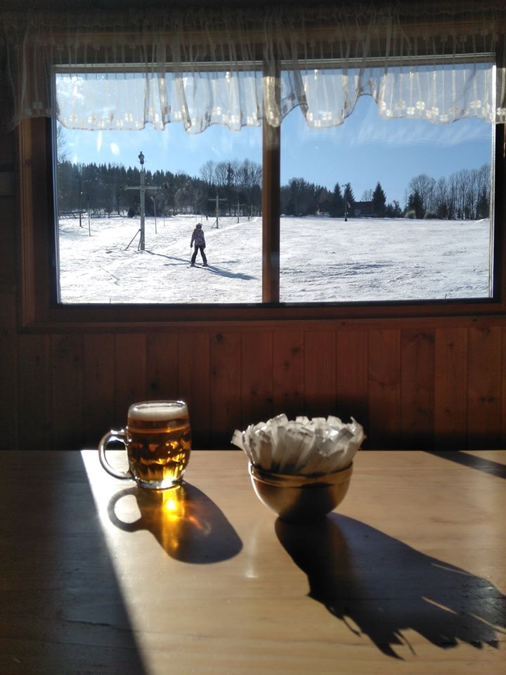 Občerstvení u lyžařského vleku u č.p. 4 foto 3