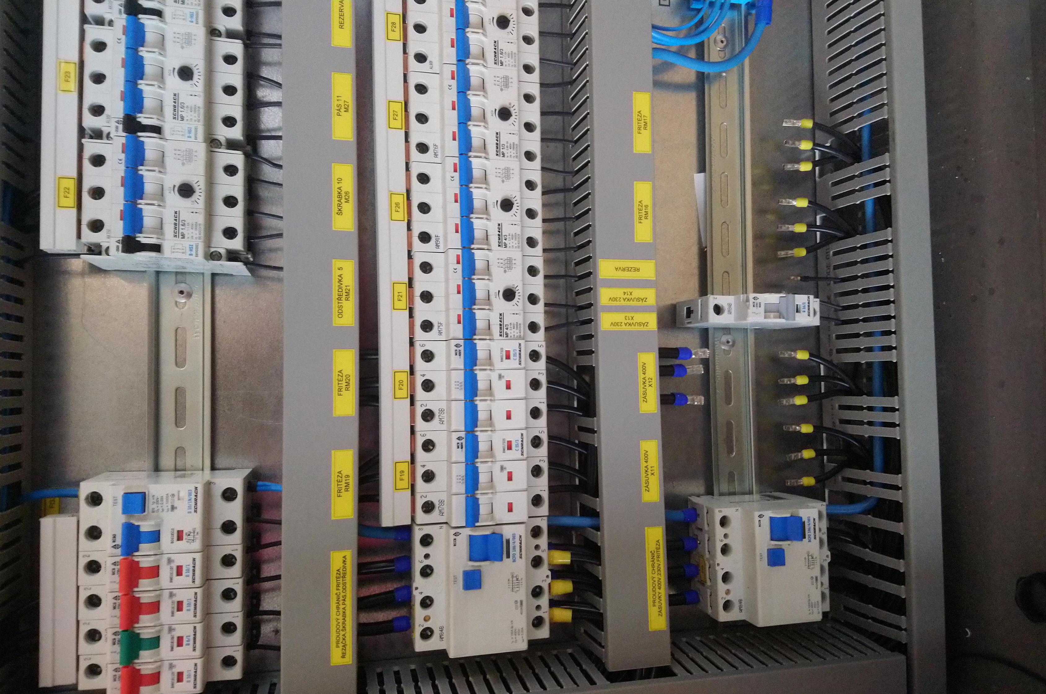 Elektrorevizní technik na poliklinice