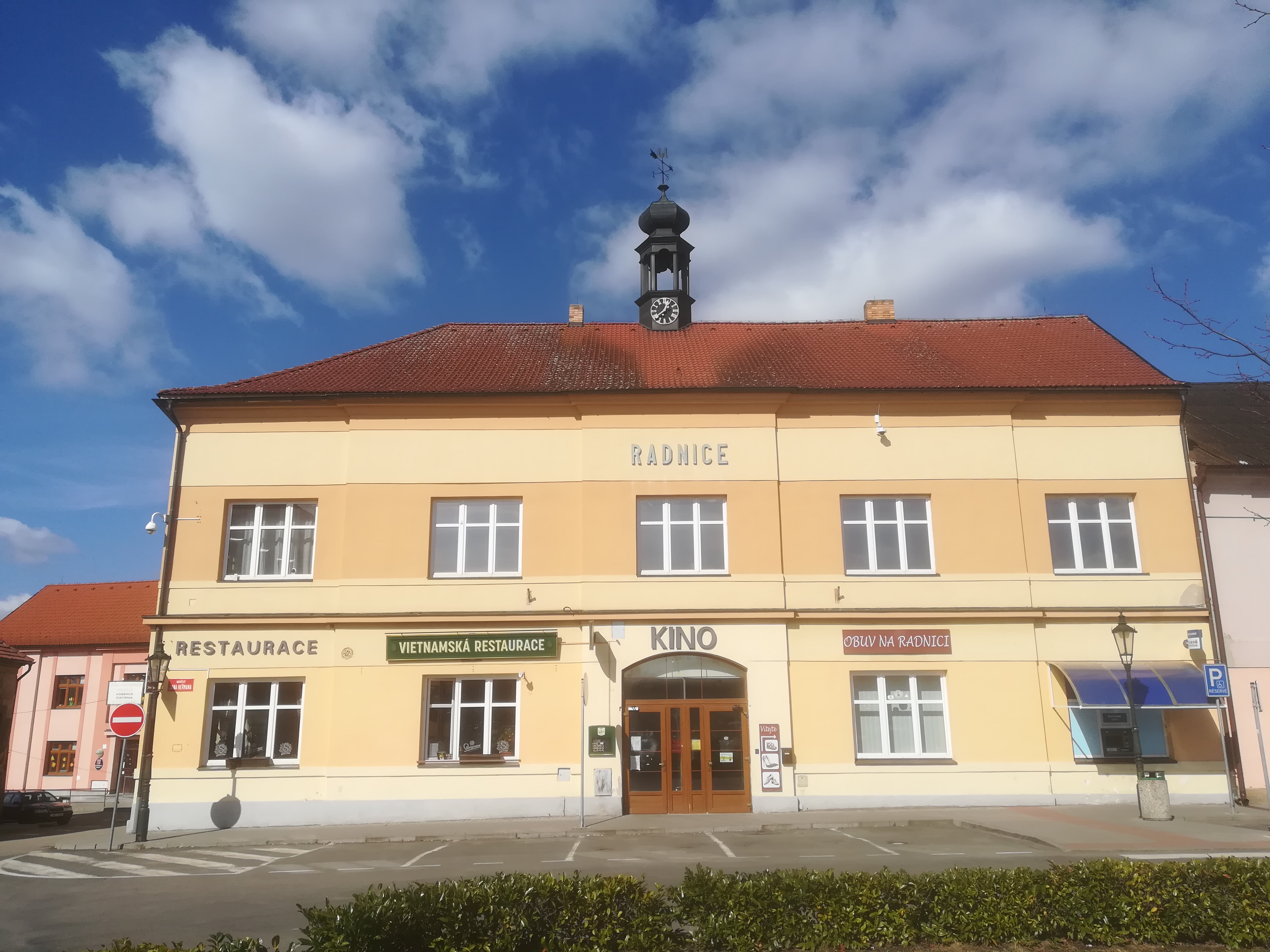 Kino Neveklov foto 2