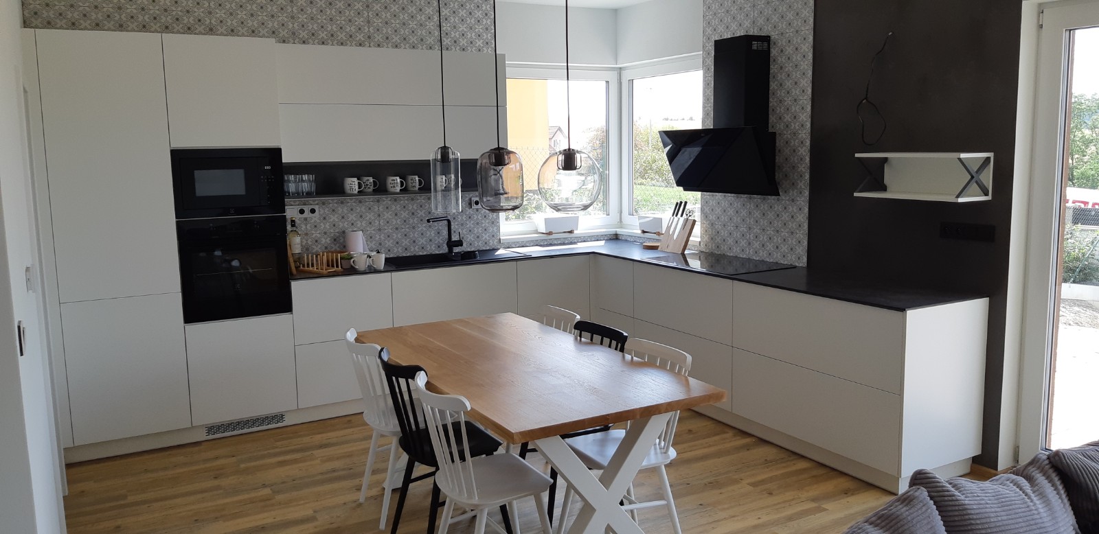 REBYS - koupelny a kuchyně foto 4