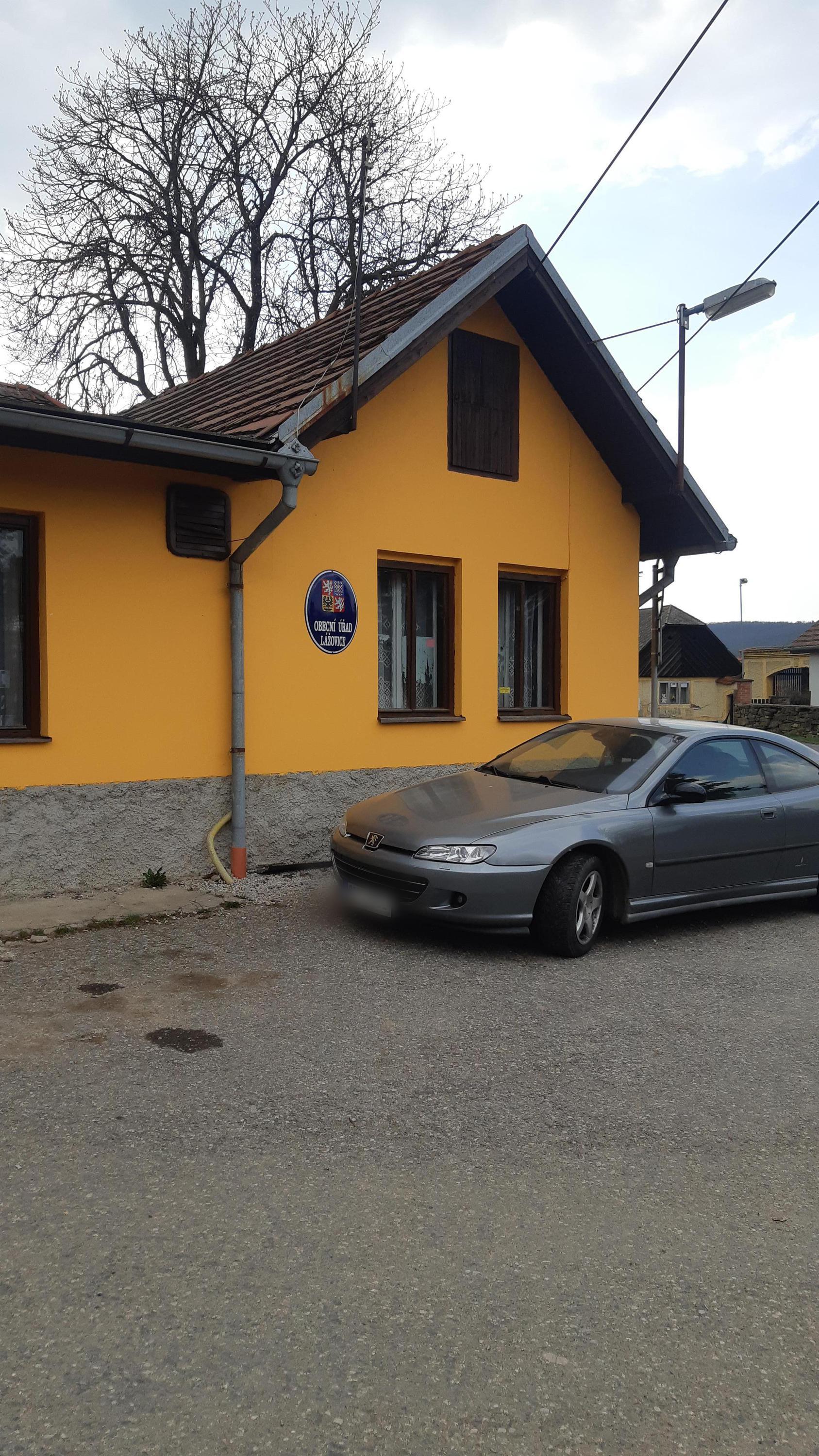 Lážovice - obecní úřad foto 3