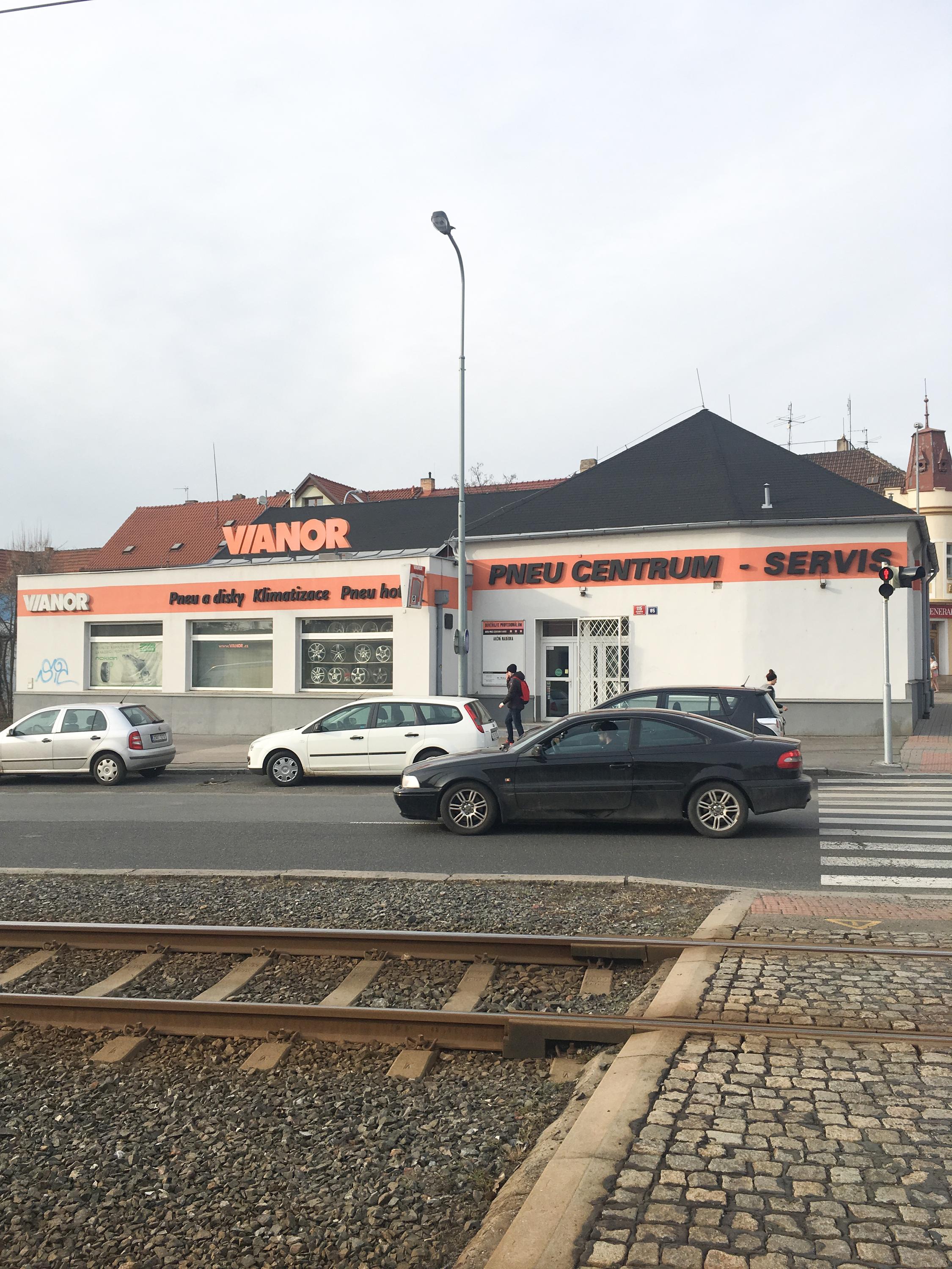 AUTO - PNEU CENTRUM VIANOR foto 3