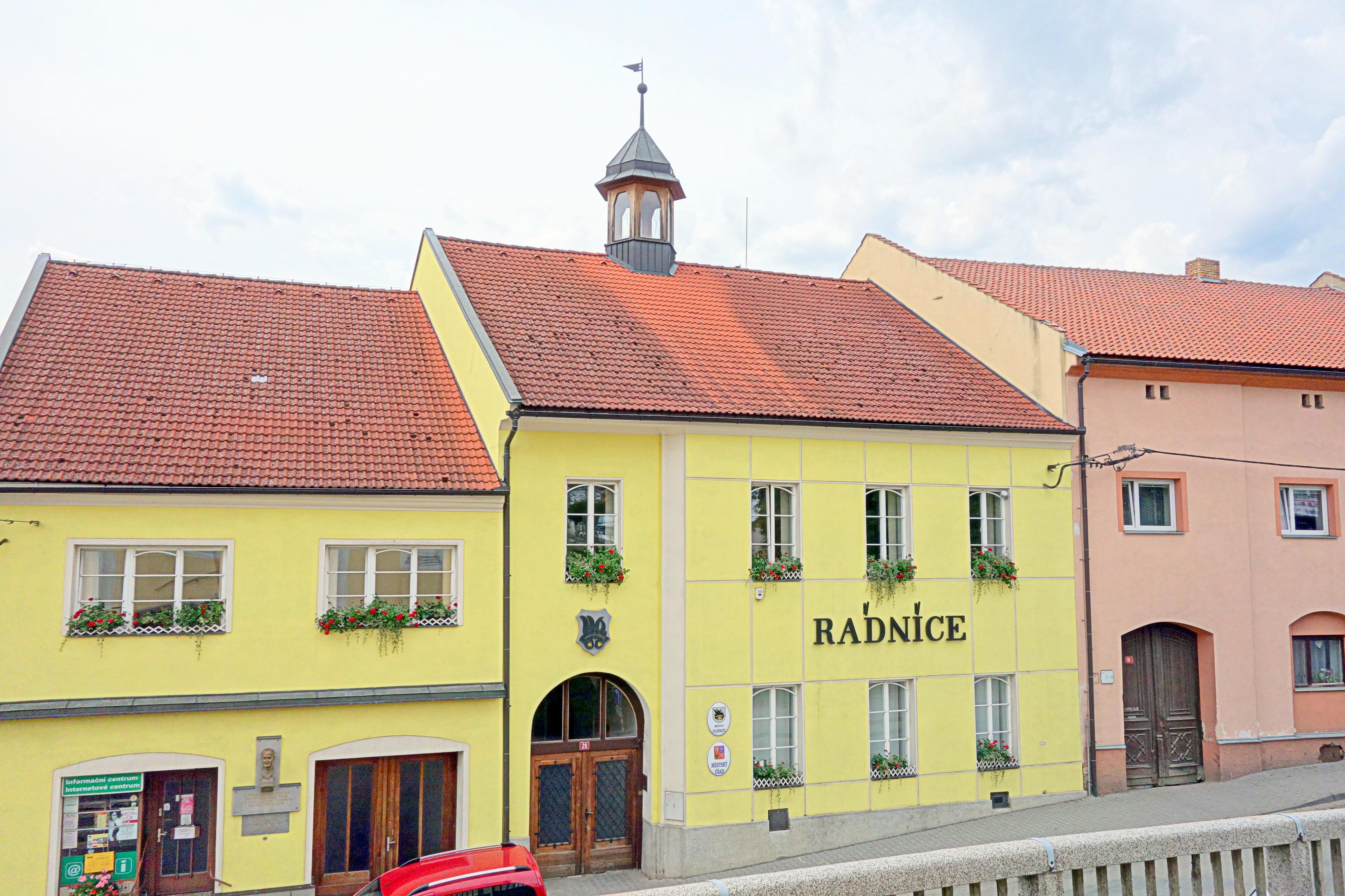 Olešnice - městský úřad foto 2