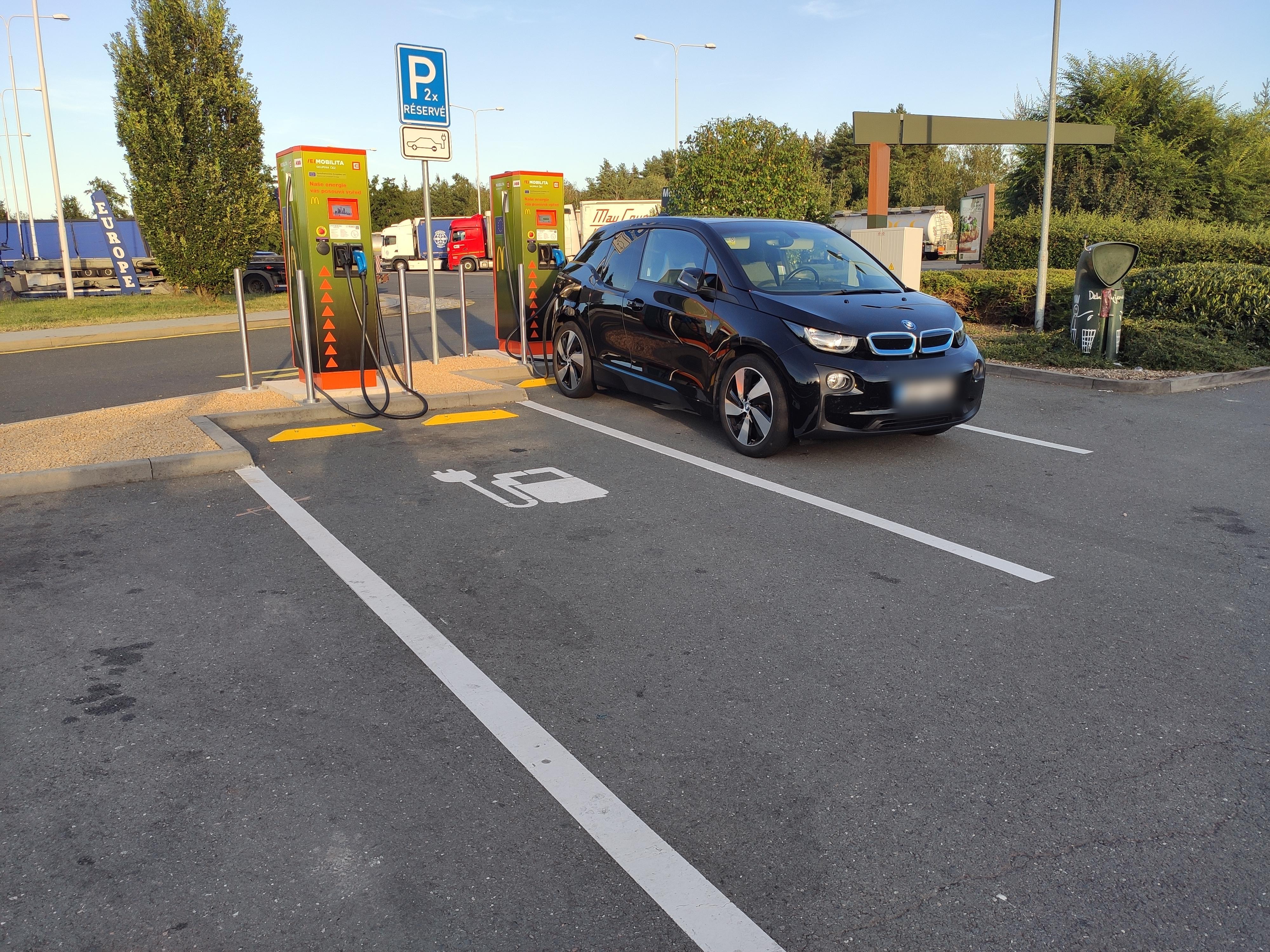 Nabíjecí stanice ČEZ foto 1