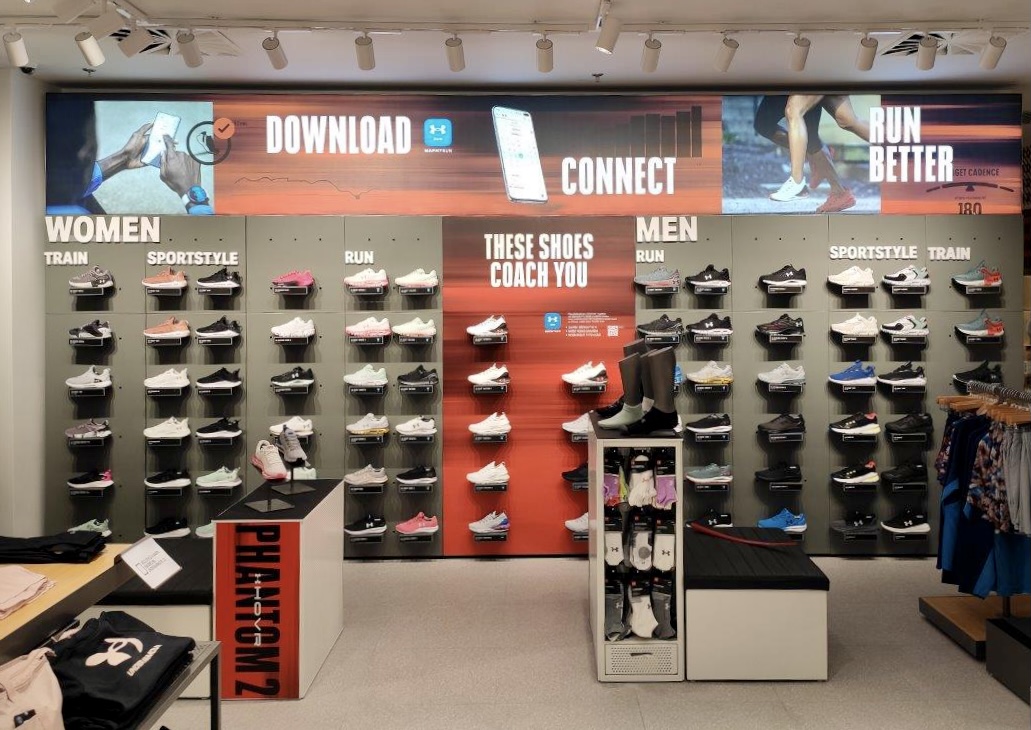 Under Armour Brand House foto 6