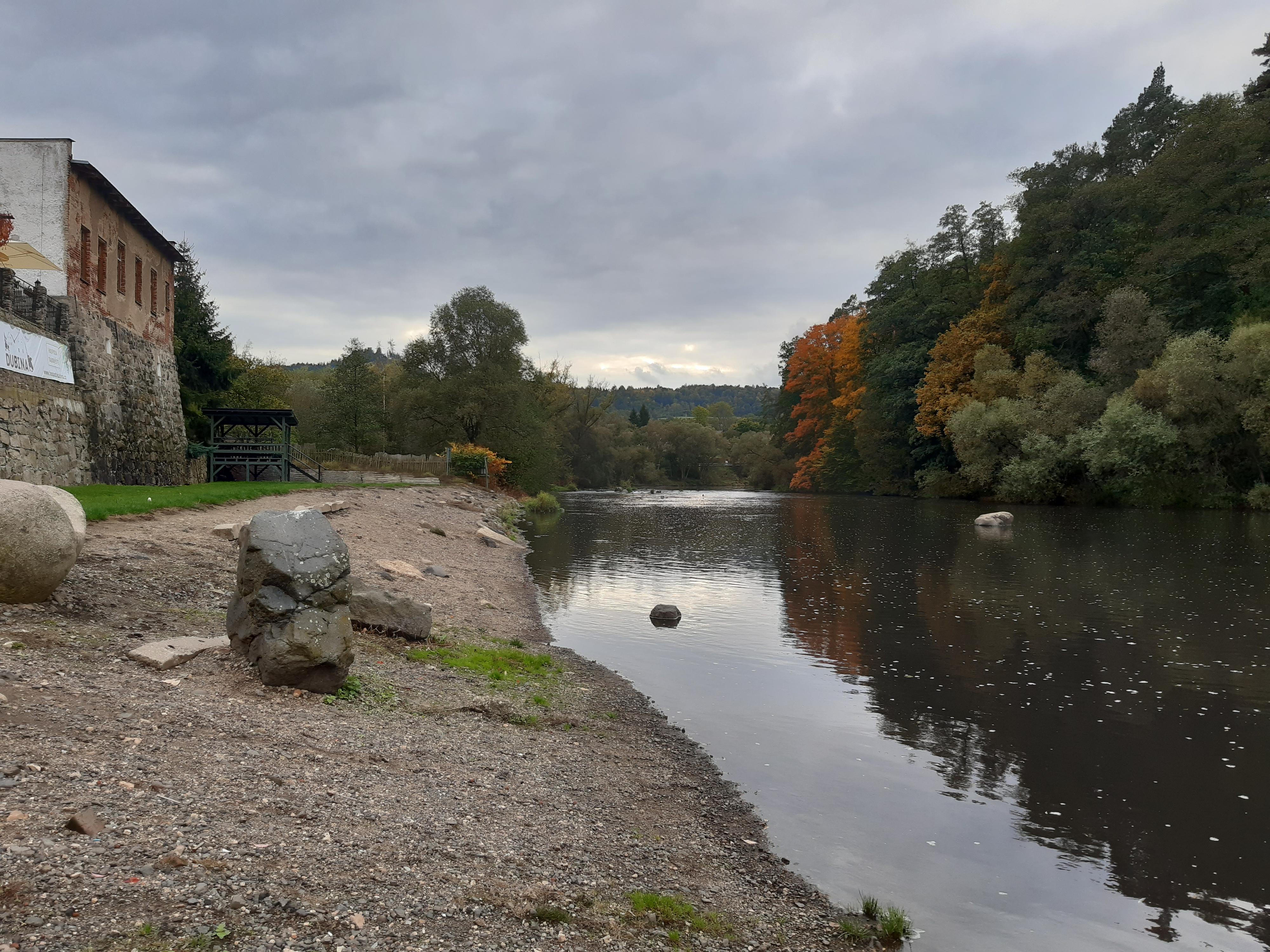 Půjčovna lodí Leština foto 2