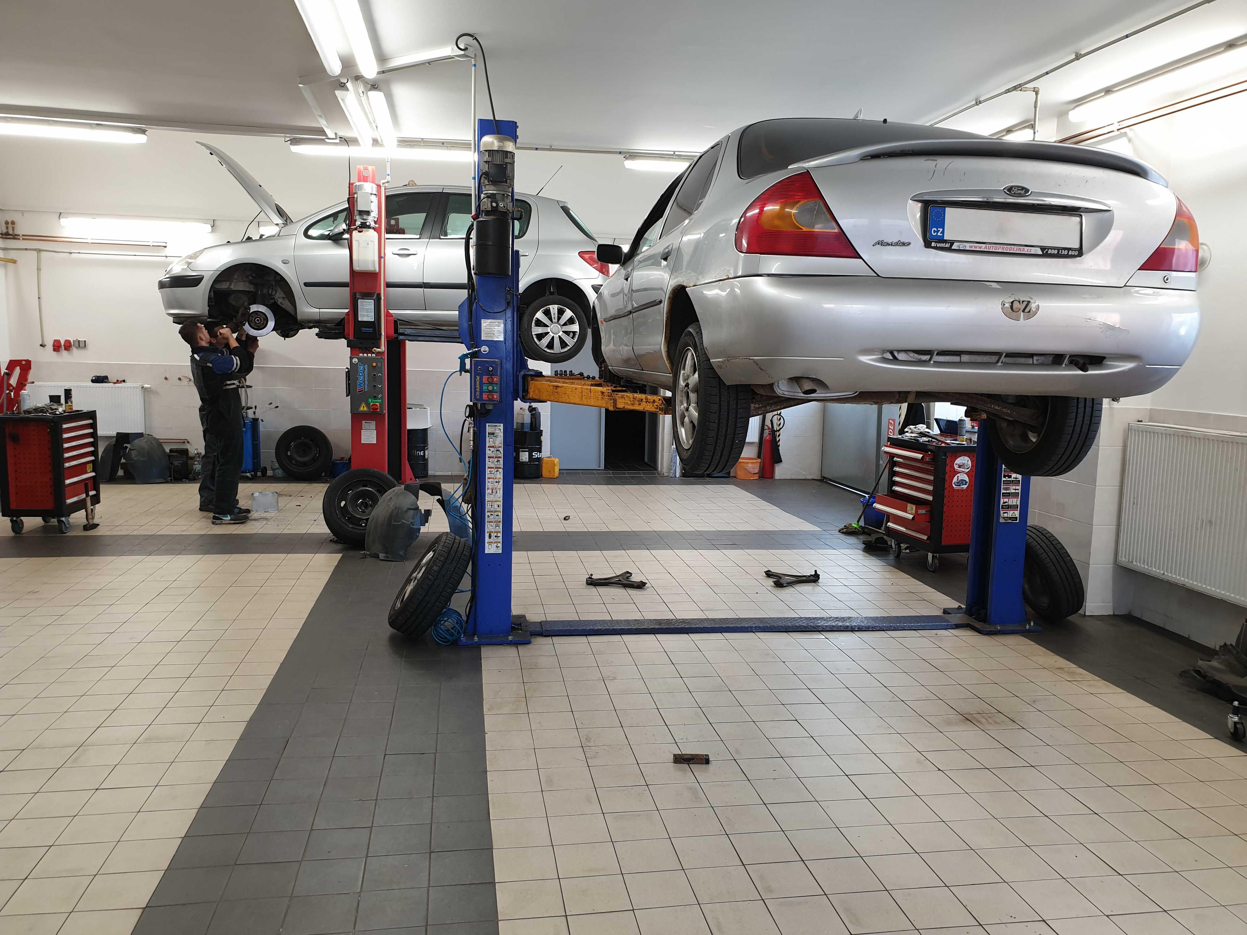 Autobazar UVED Cars foto 2