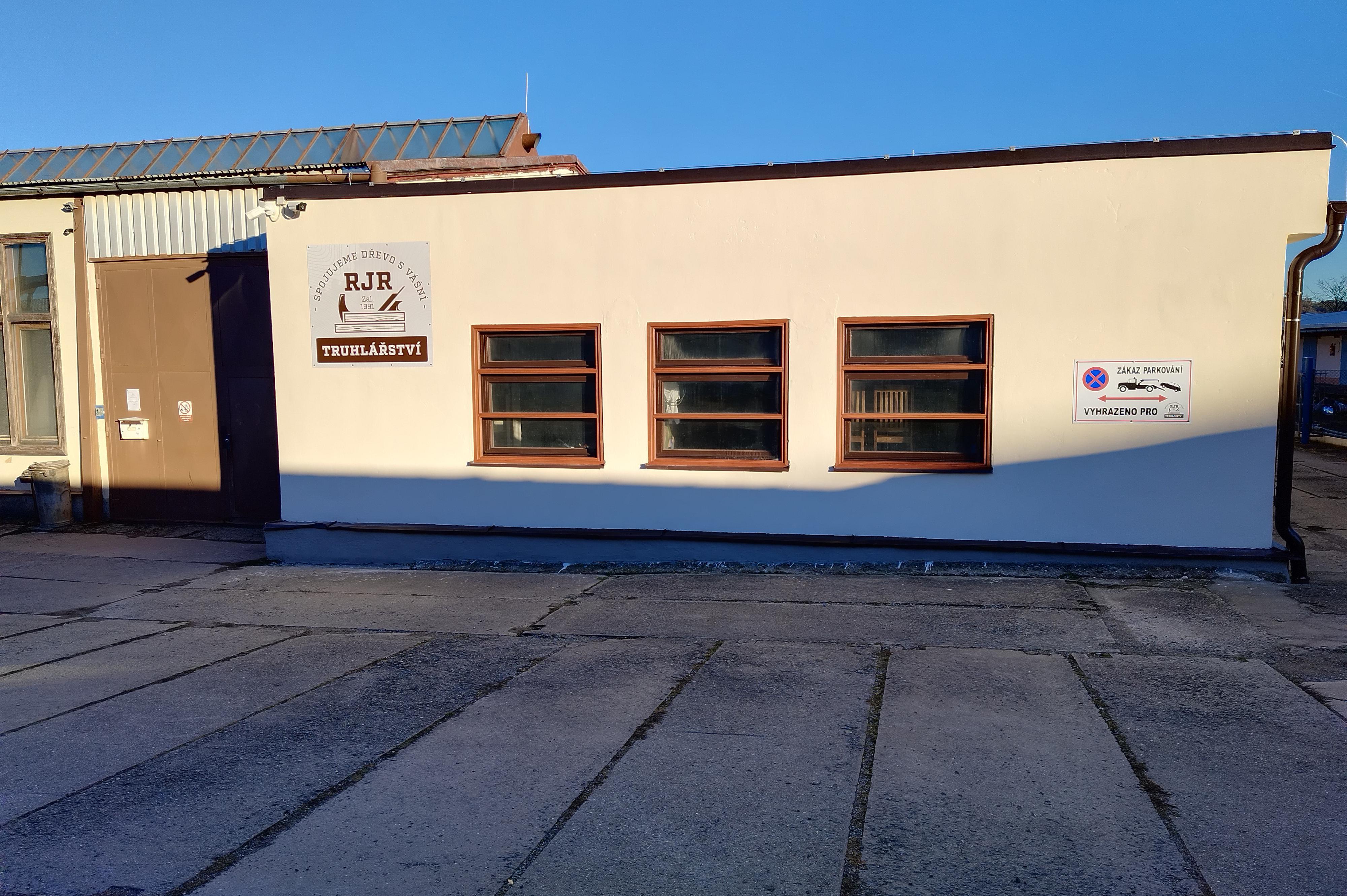 RJR Truhlářství s.r.o. foto 1