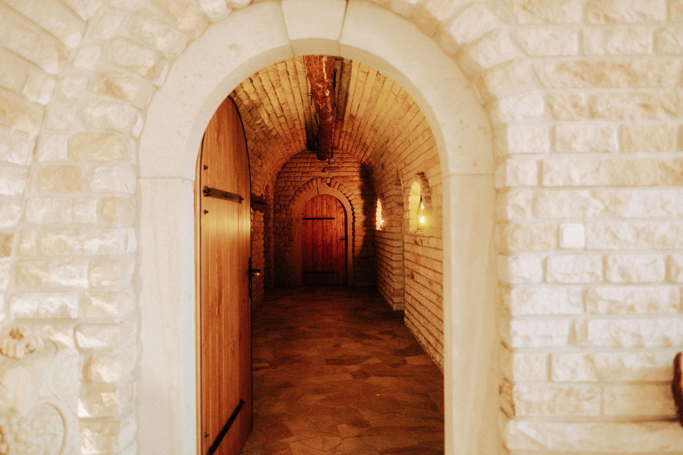 Kamenný sklep - vinařství Knoll foto 3