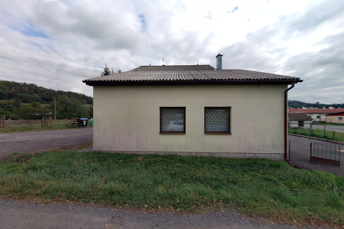 Chlumy - obecní úřad foto 2