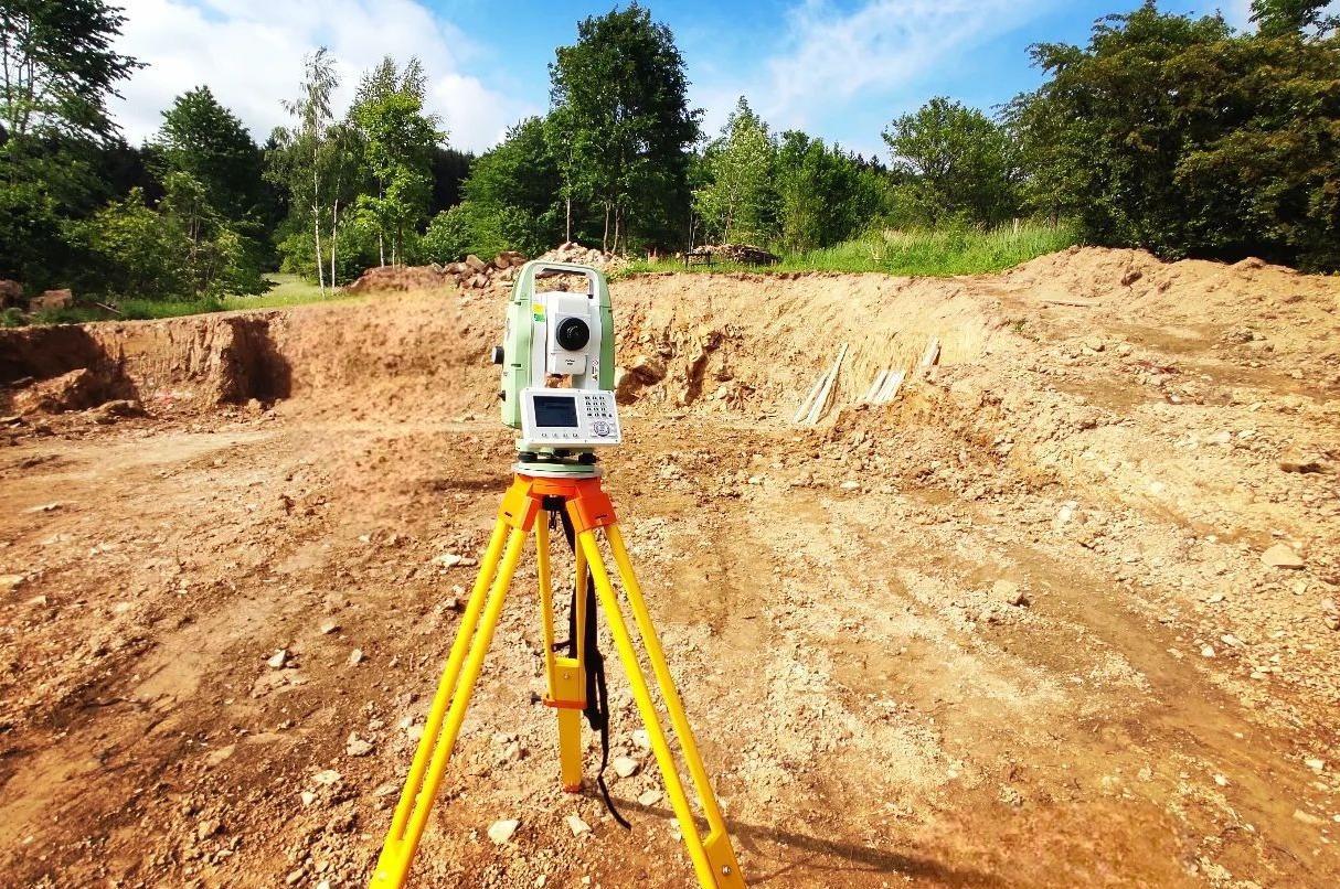 Ing. Viktor Vavruš - Geodézie