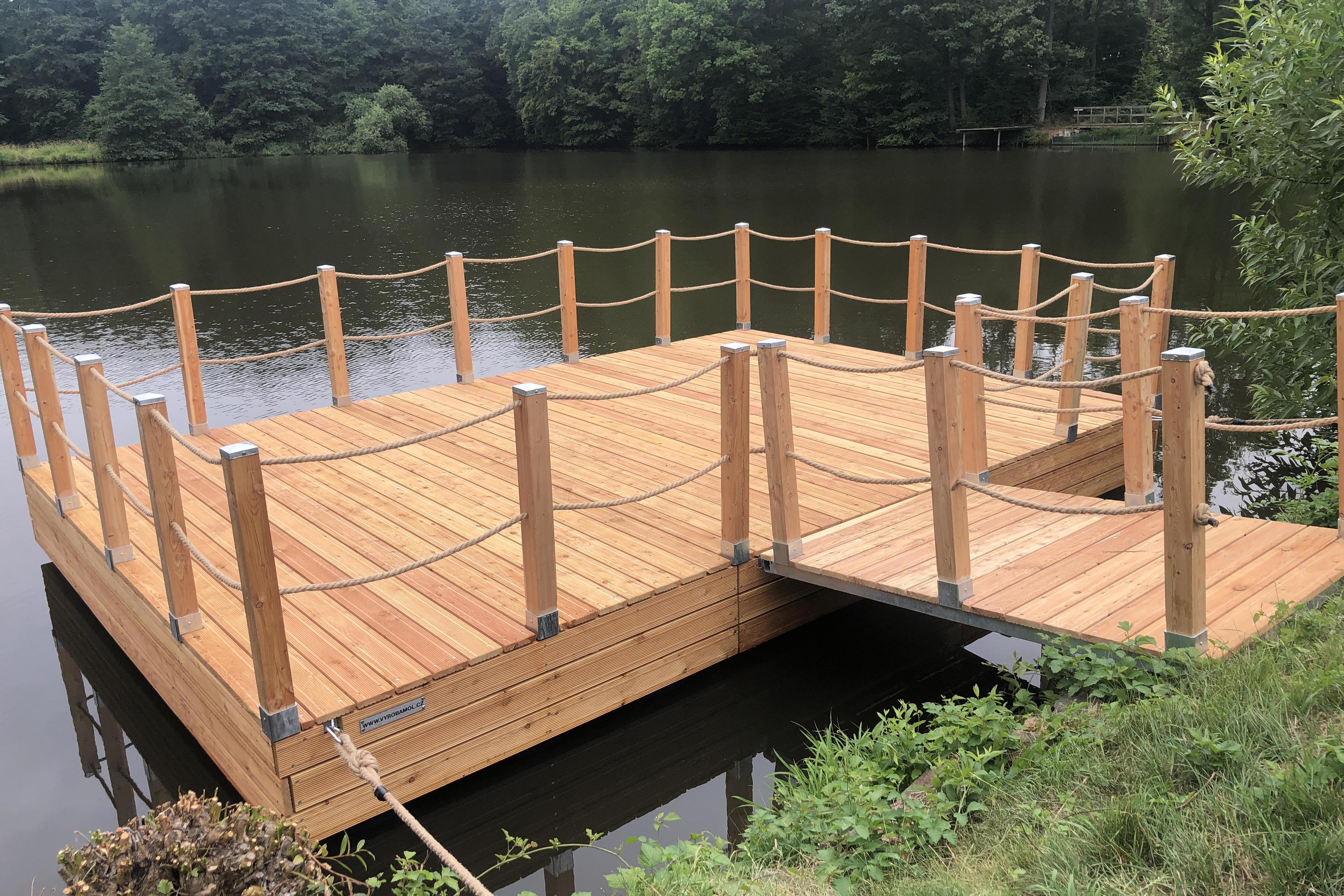 Výroba plovoucích mol - Petr Jančík