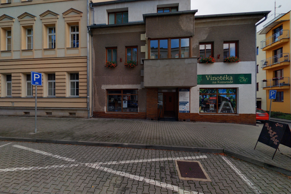 Vinotéka na Komendě foto 2
