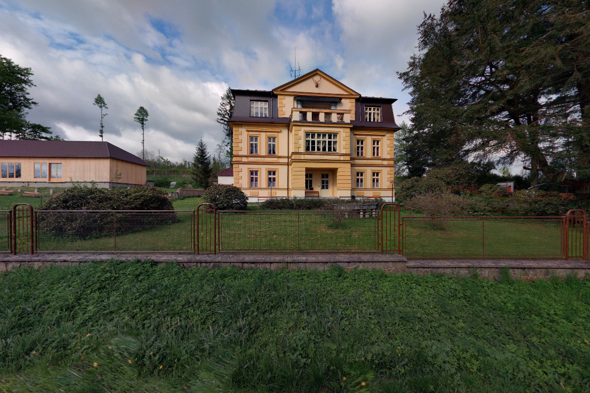 Kavárna - Zámeček Waldsteinovo Zátiší foto 2