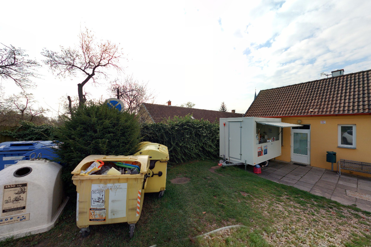 Zmrzlinárna Ovčáry foto 1