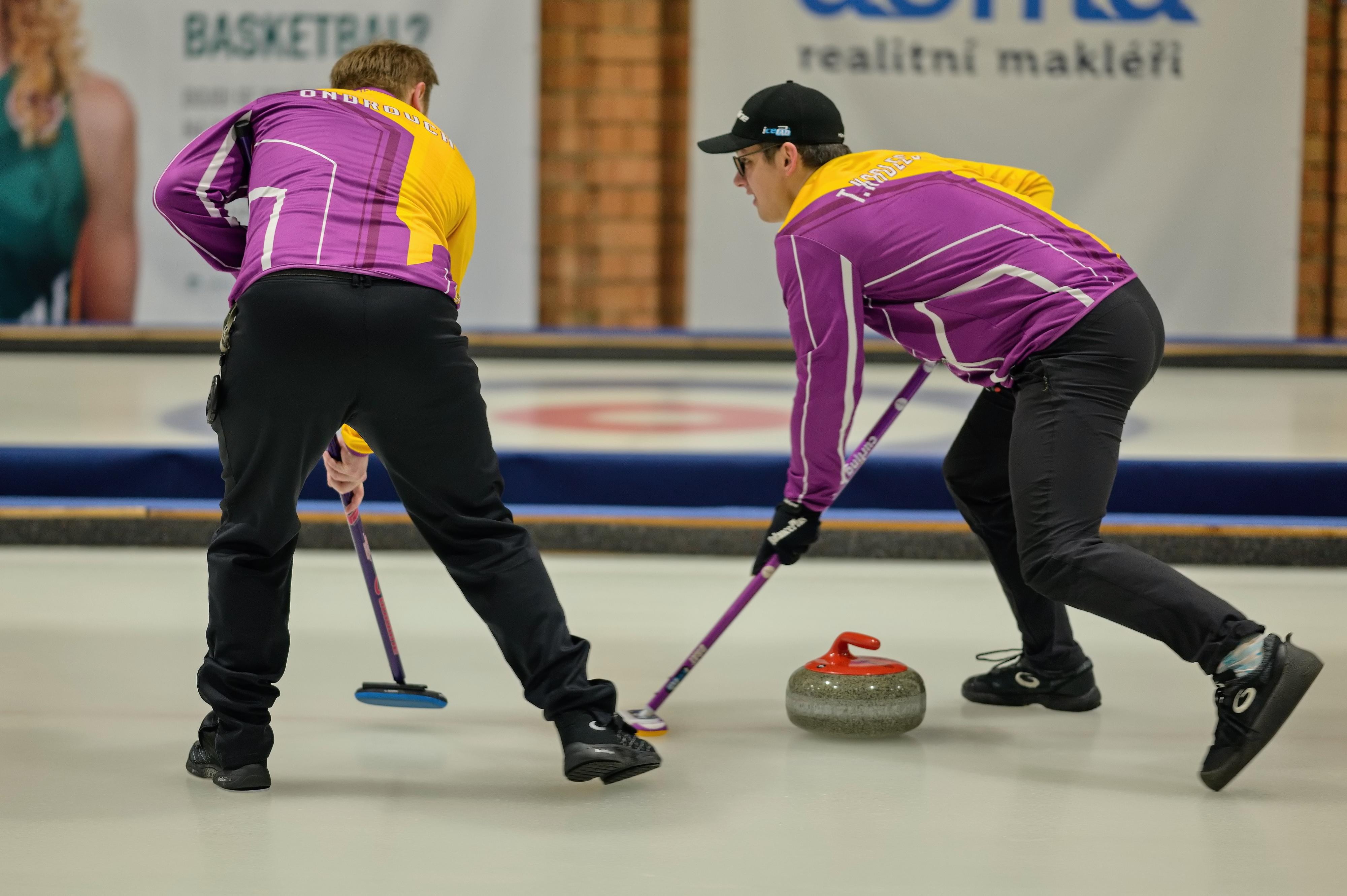 Hraní curlingu: balíček curling START