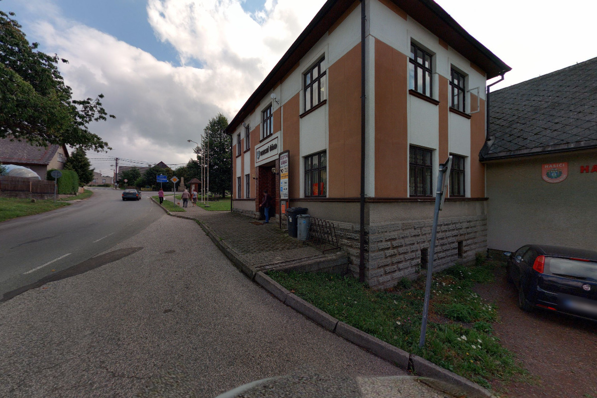 Bezděkov nad Metují - obecní úřad foto 2