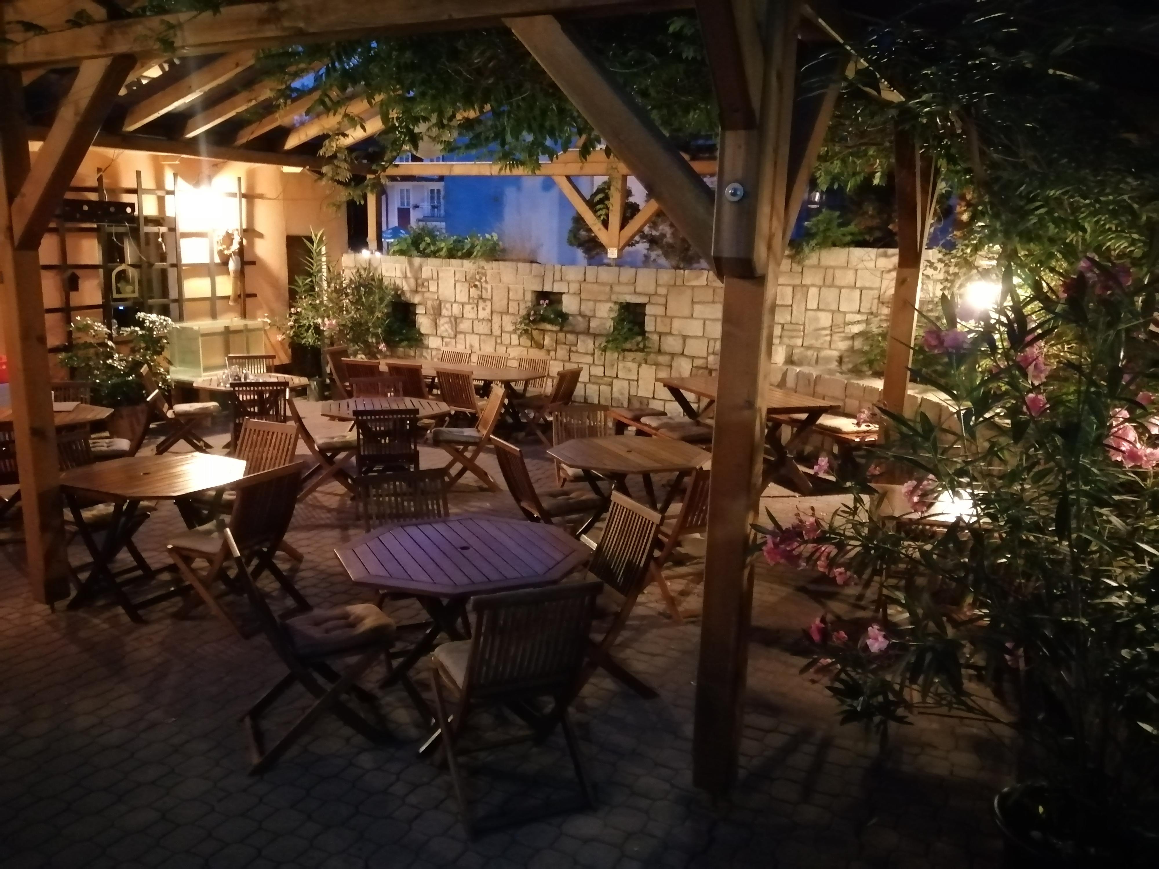 Restaurant Holiday foto 1