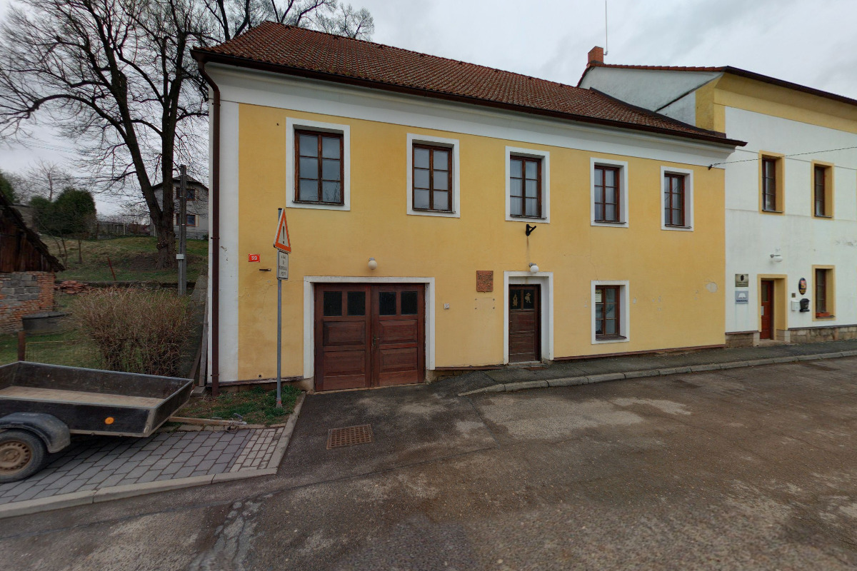 Místní knihovna Skuřina