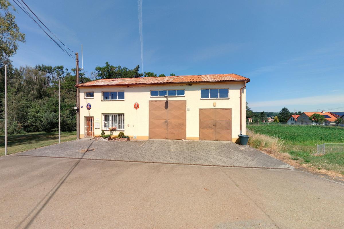 Místní knihovna Lhotka u Radnic foto 2