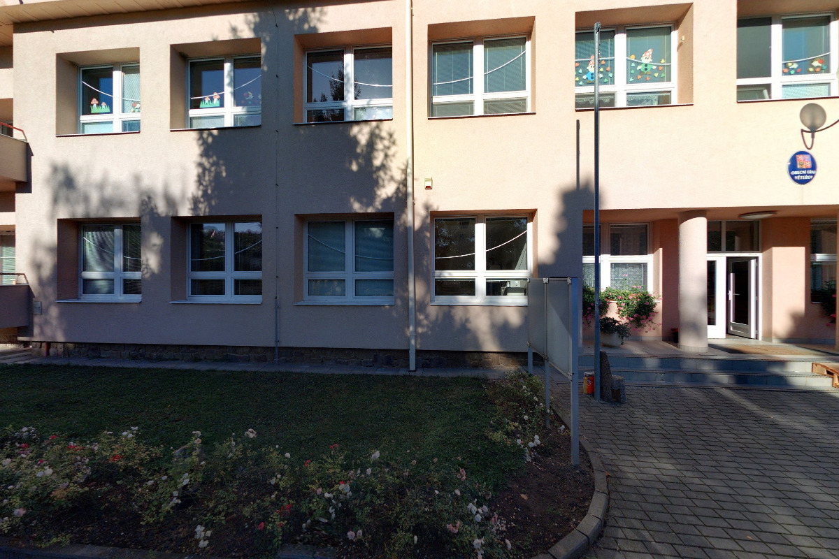 Místní knihovna Věteřov foto 1