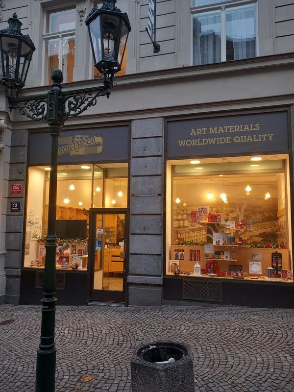 KOH-I-NOOR HARDTMUTH (Praha, Malá Strana) • Firmy.cz