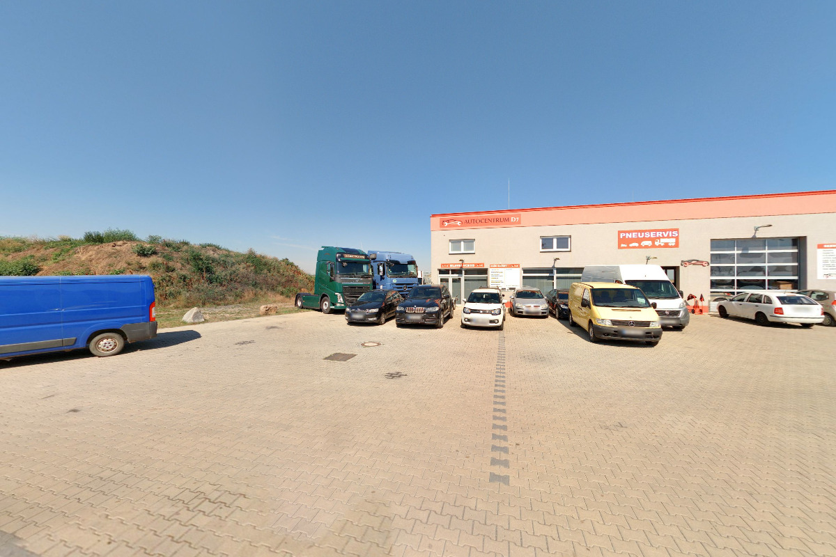 Autocentrum D7 foto 5