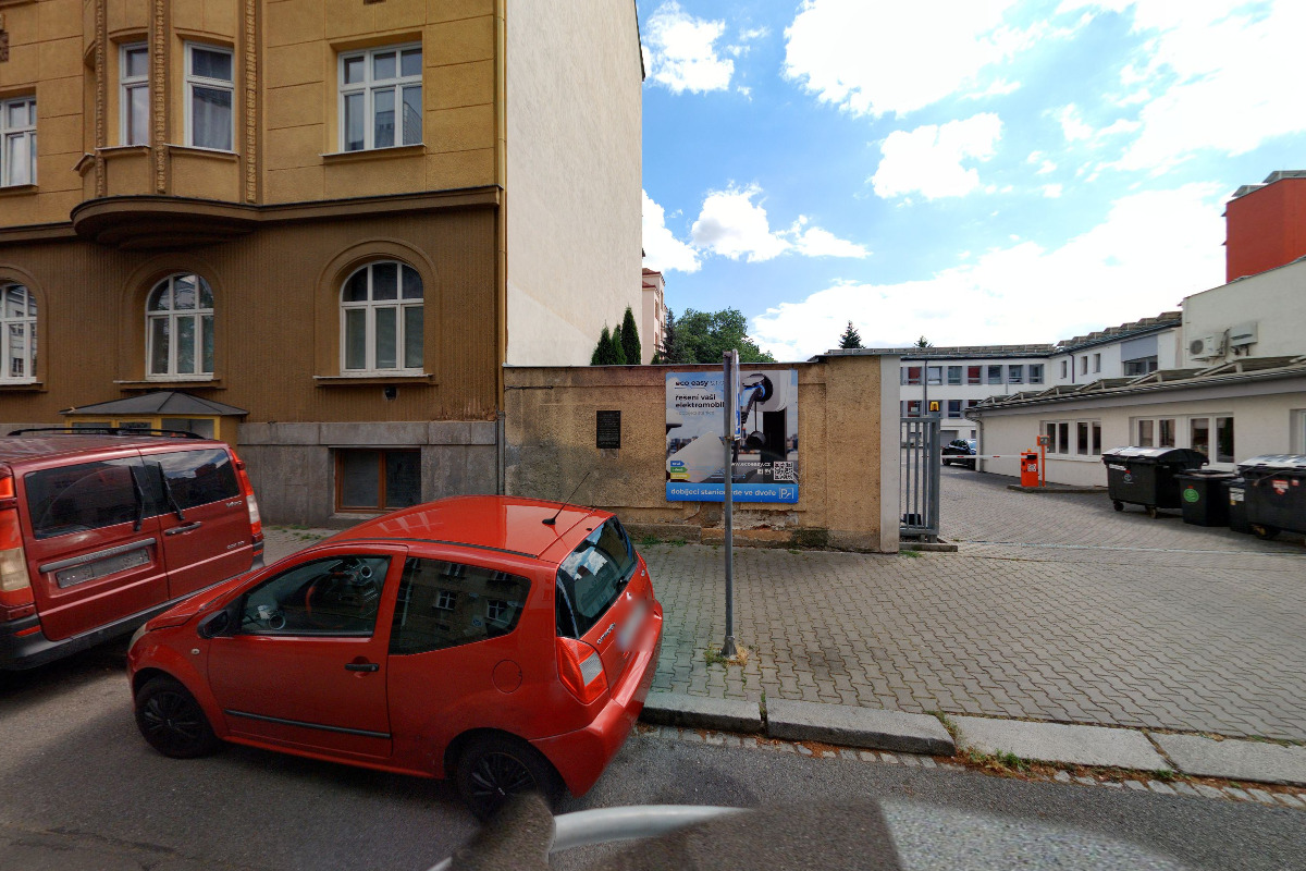 Nabíjecí stanice ChargeUp foto 2