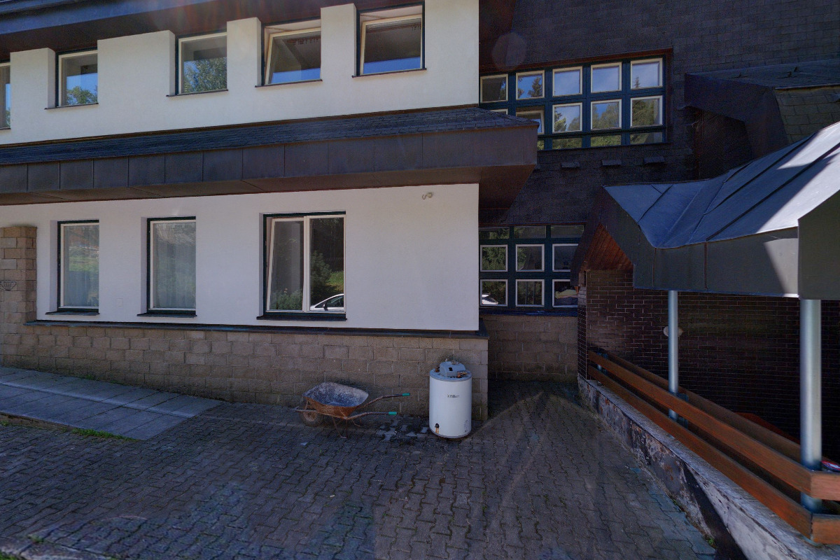 Česká lesnická akademie Trutnov - střední škola a vyšší odborná škola